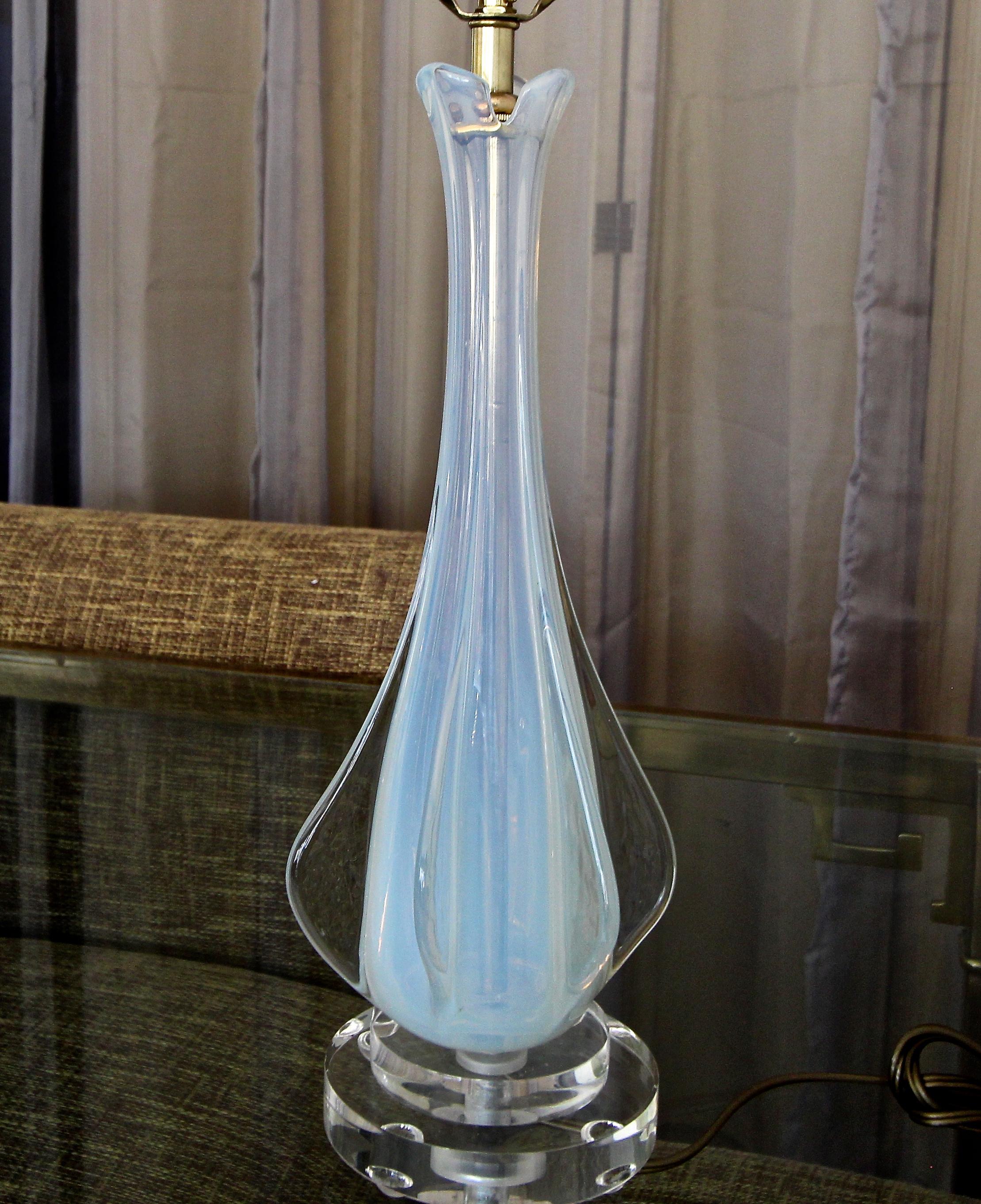 Mid-20th Century Italian Murano Glass Opalescent Table Lamp