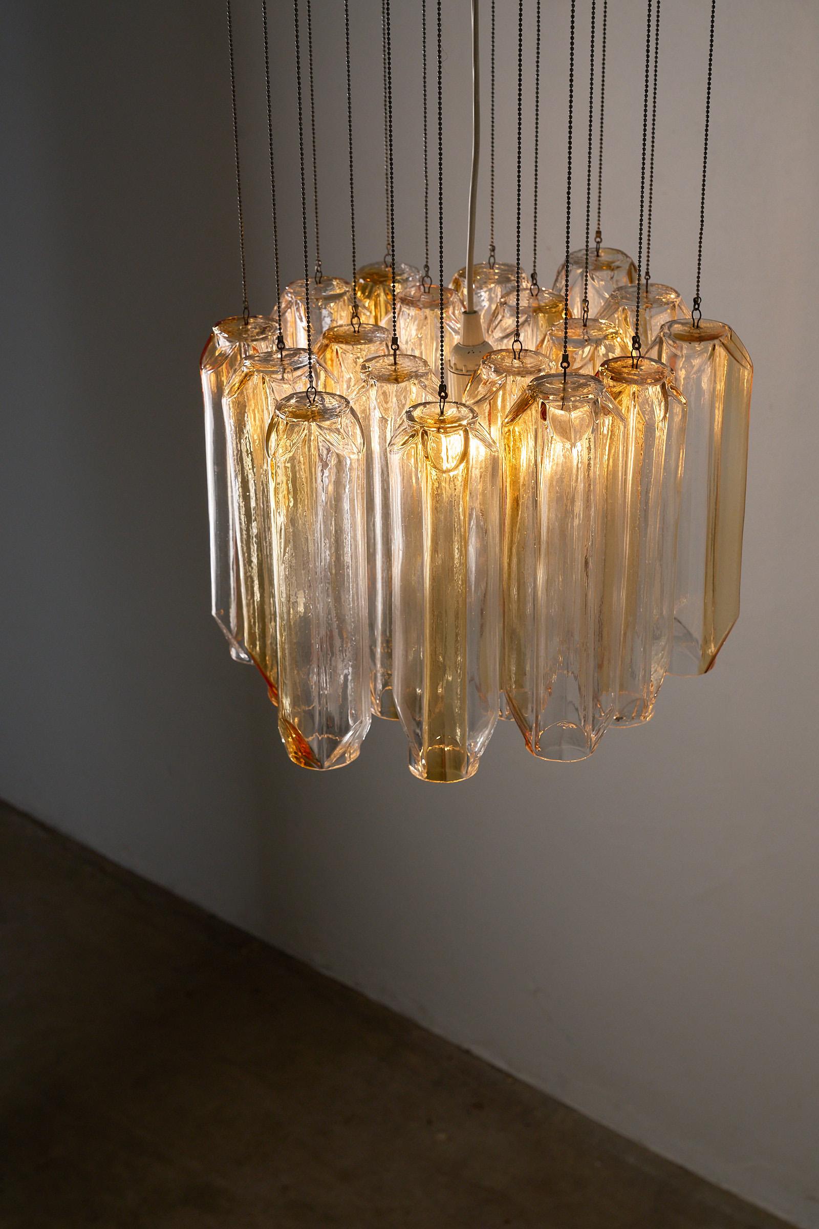 Pendentif italien en verre de Murano par VeArt, Prismes Quadrifoglio, 1970 en vente 4