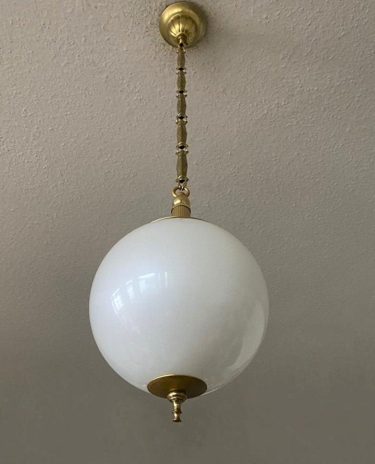 Mid-Century Modern Italian Murano Glass Pendant in Pearl Optic Brass Mounted, 1960s