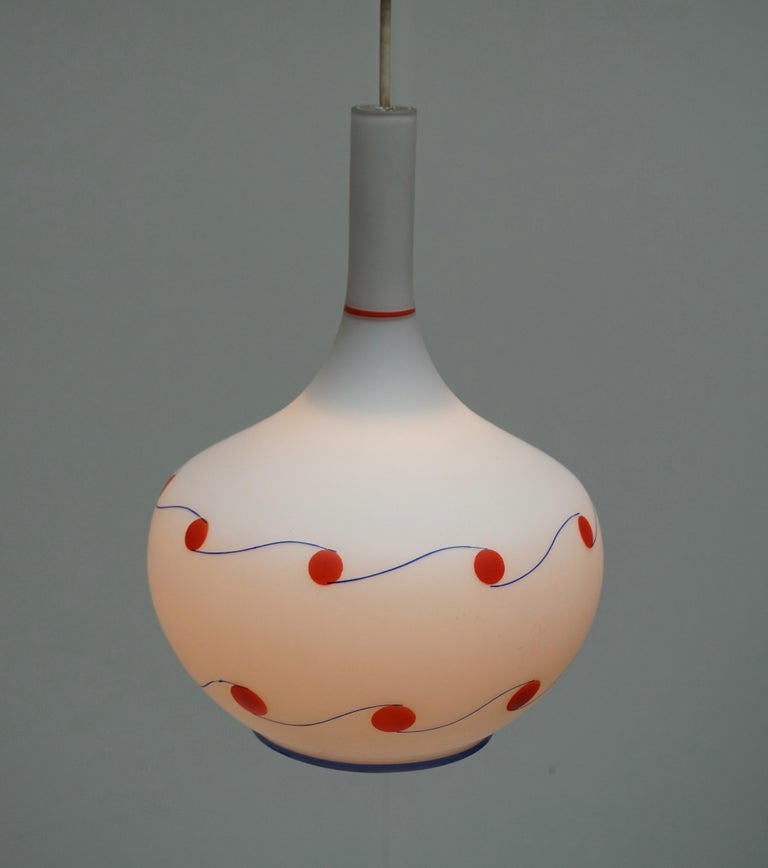 Italian Murano Glass Pendant Light with Red and Blue Decoration For Sale 1