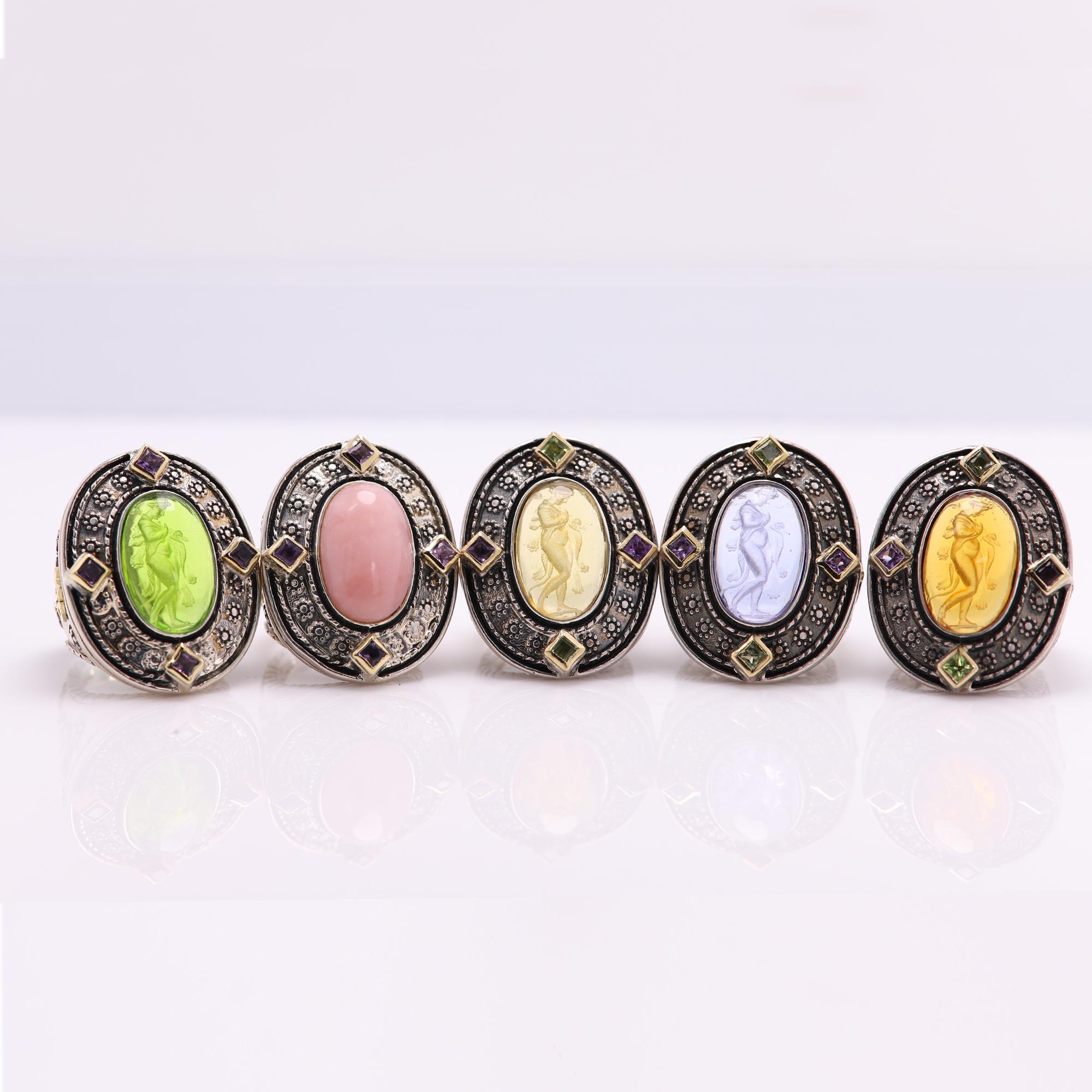 Women's or Men's Italian Murano Glass Ring Queen Omphale of Greek Mythology Silver and Gold For Sale