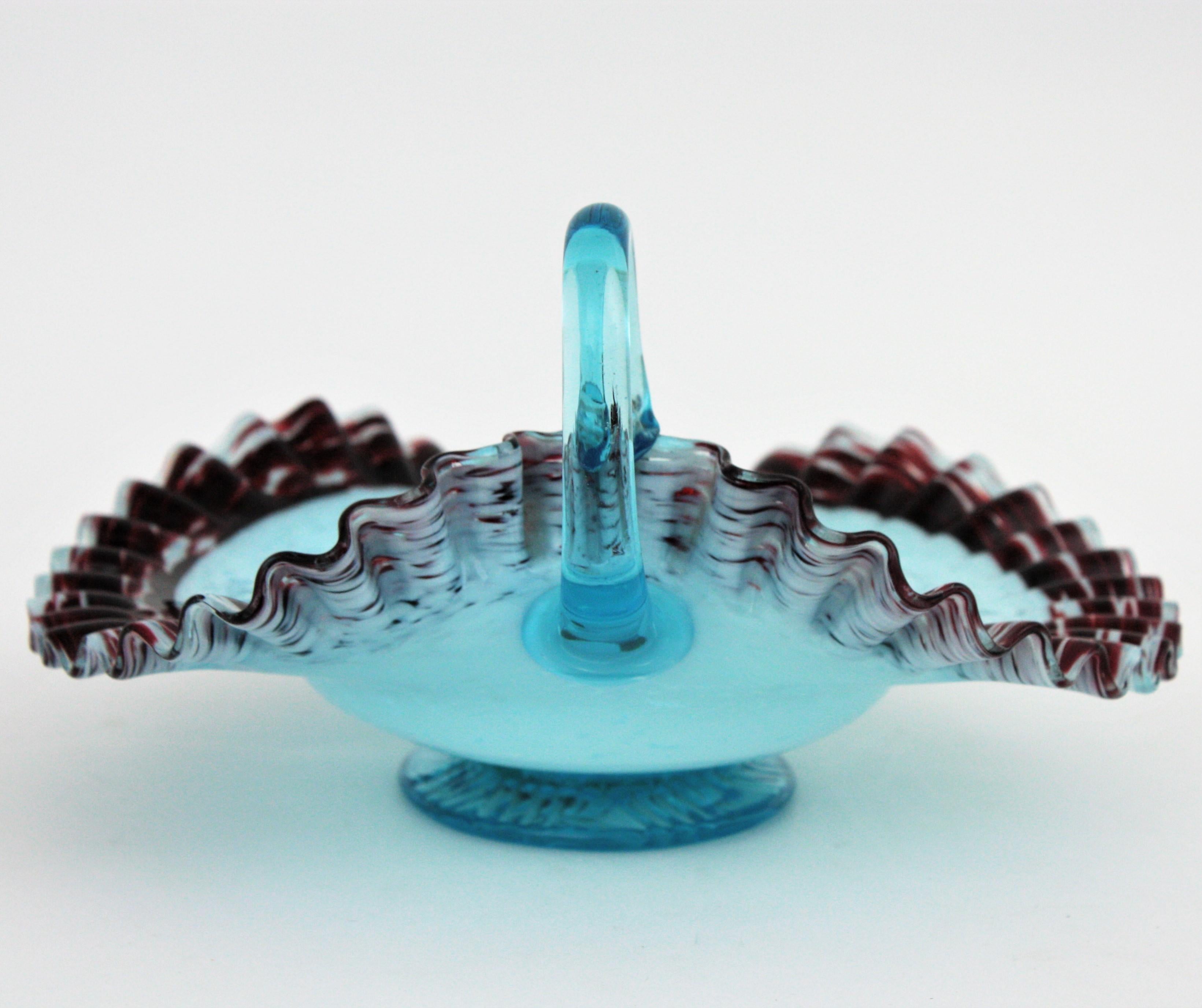 Murano Glass Footed Bowl with Ruffled Rim For Sale 2