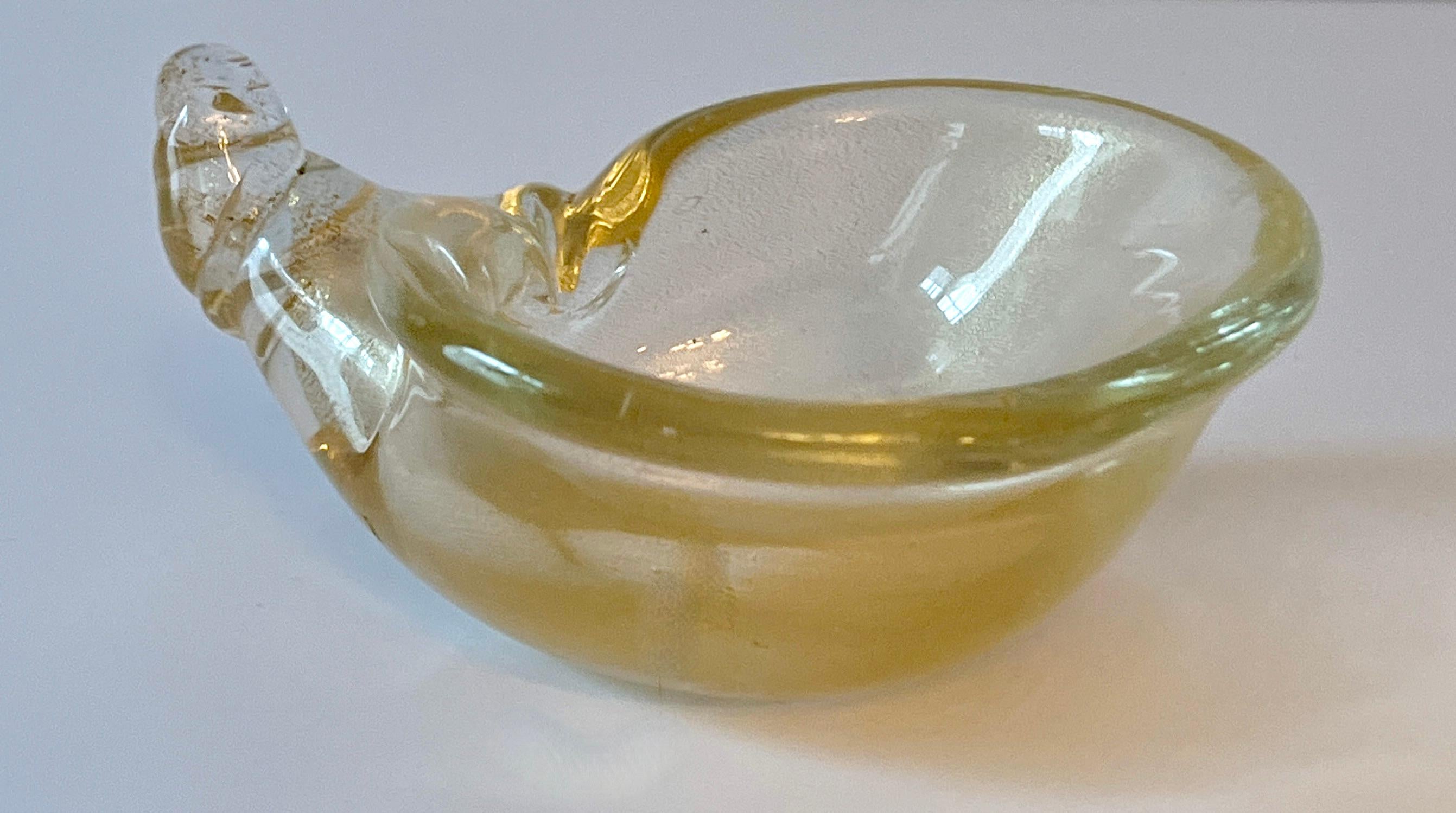 Concha italiana de cristal de Murano con escamas de oro auténtico en venta 2