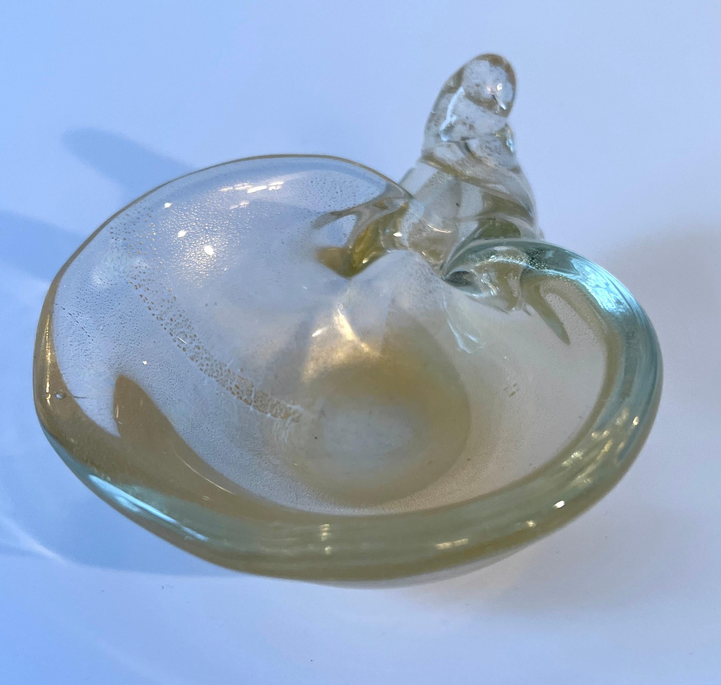 Concha italiana de cristal de Murano con escamas de oro auténtico Hecho a mano en venta