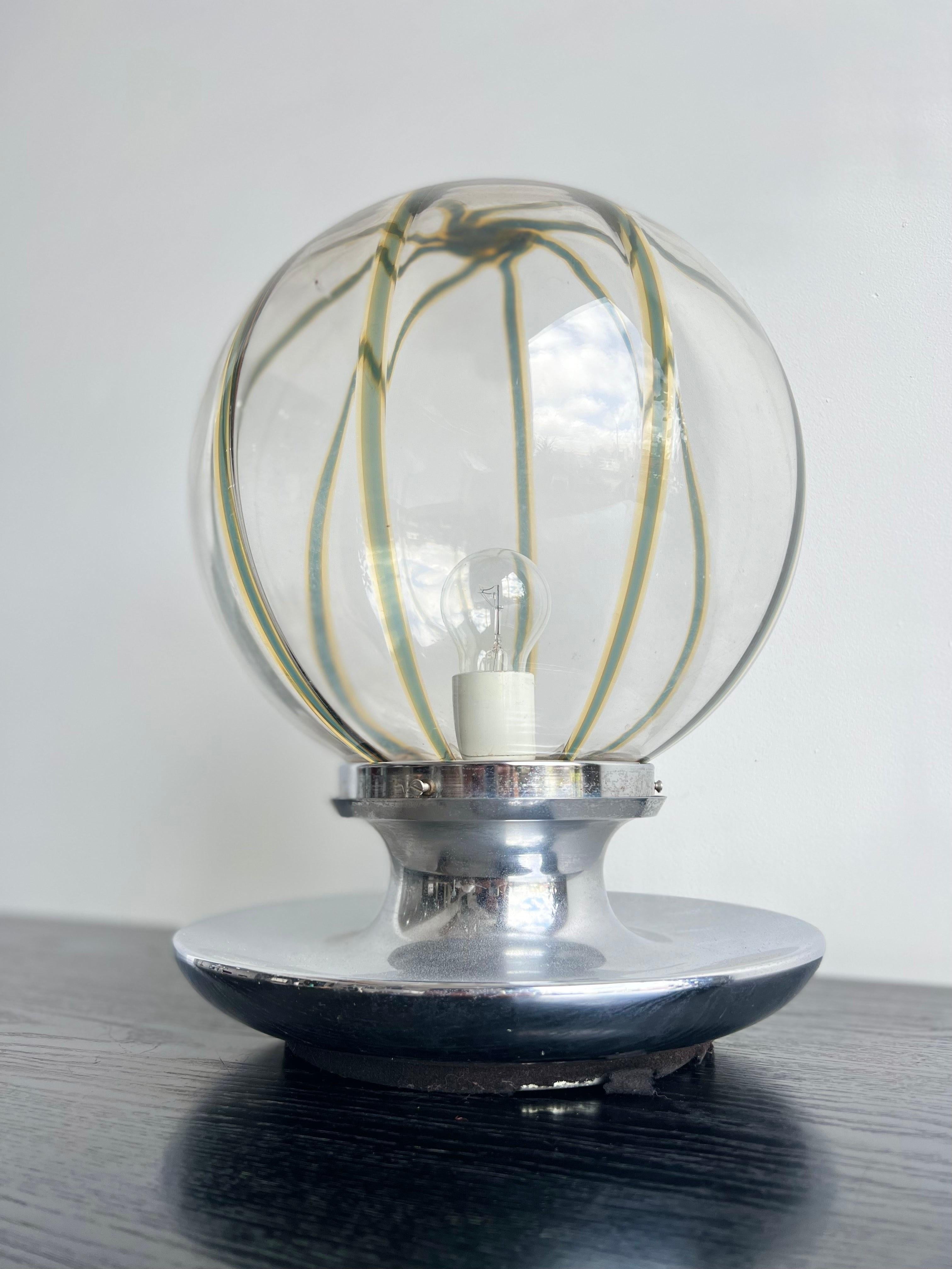 Mid-Century Modern Italian Murano Glass Spherical Table Lamp In Chrome by Tony Zuccheri For Sale