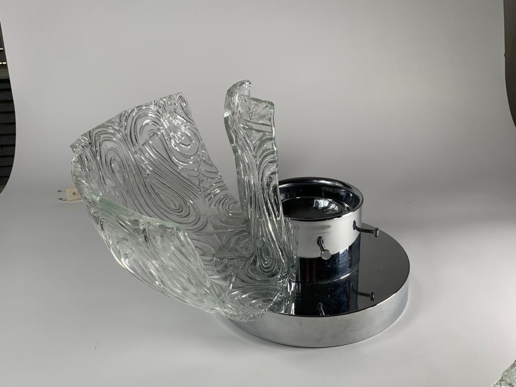 Late 20th Century Italian Murano Glass Table Lamp Flower Model by Aureliano Toso For Sale