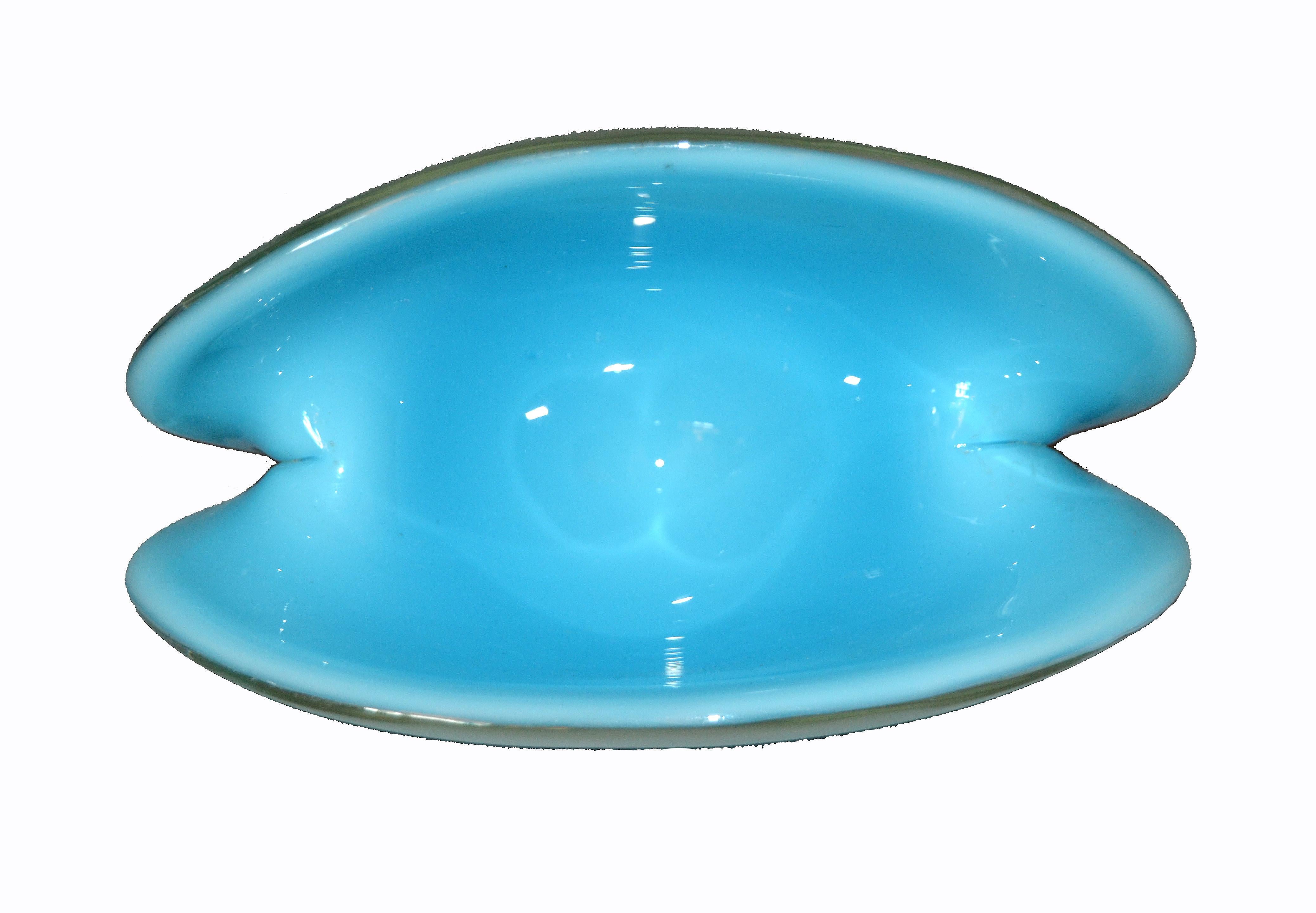 Fine XX secolo Ciotola di vetro di Murano bicolore a forma triangolare in vendita