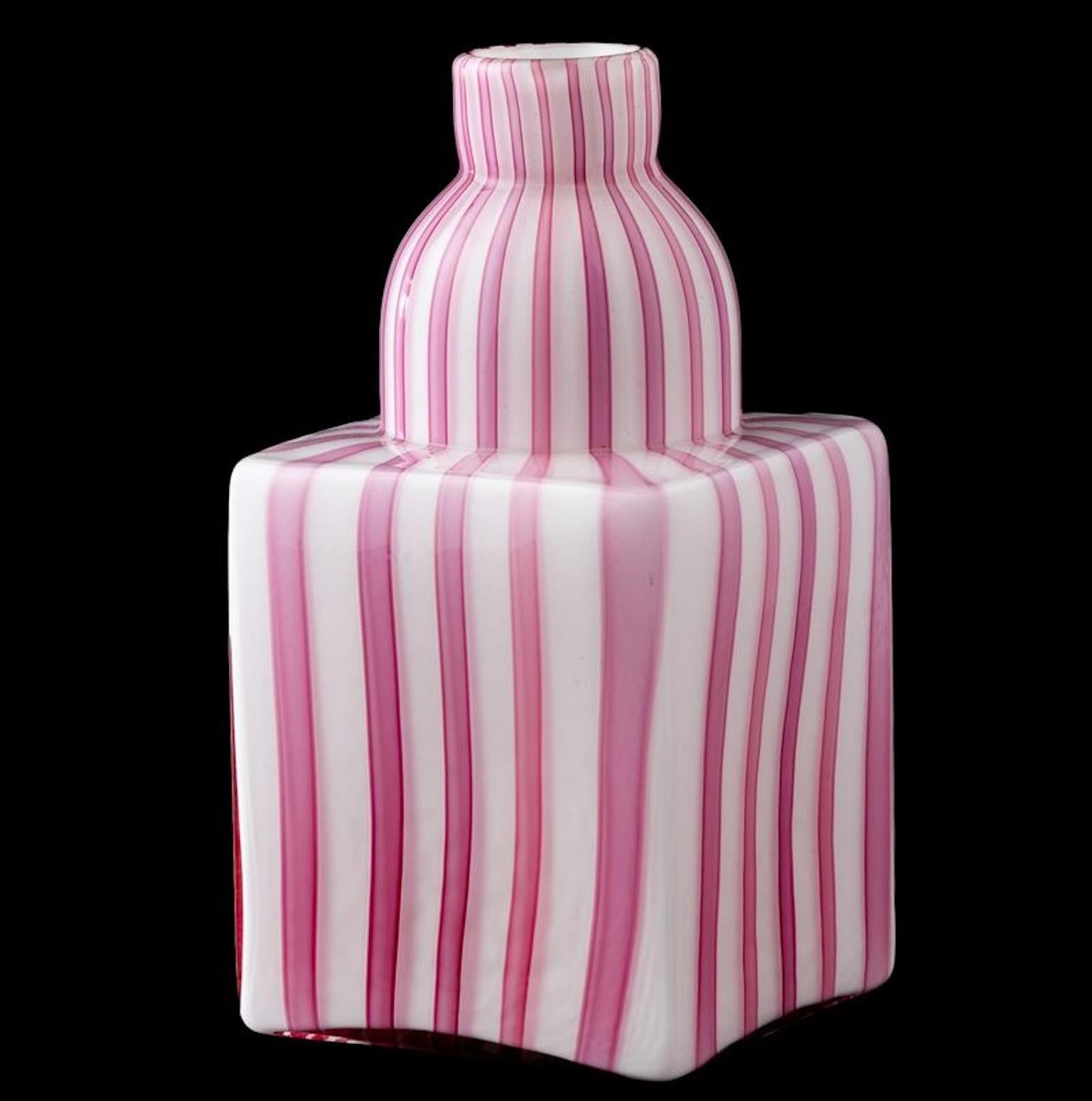 Fin du 20e siècle Italian Murano Glass Vase Berito Model by Alessandro Mendini for Venini en vente