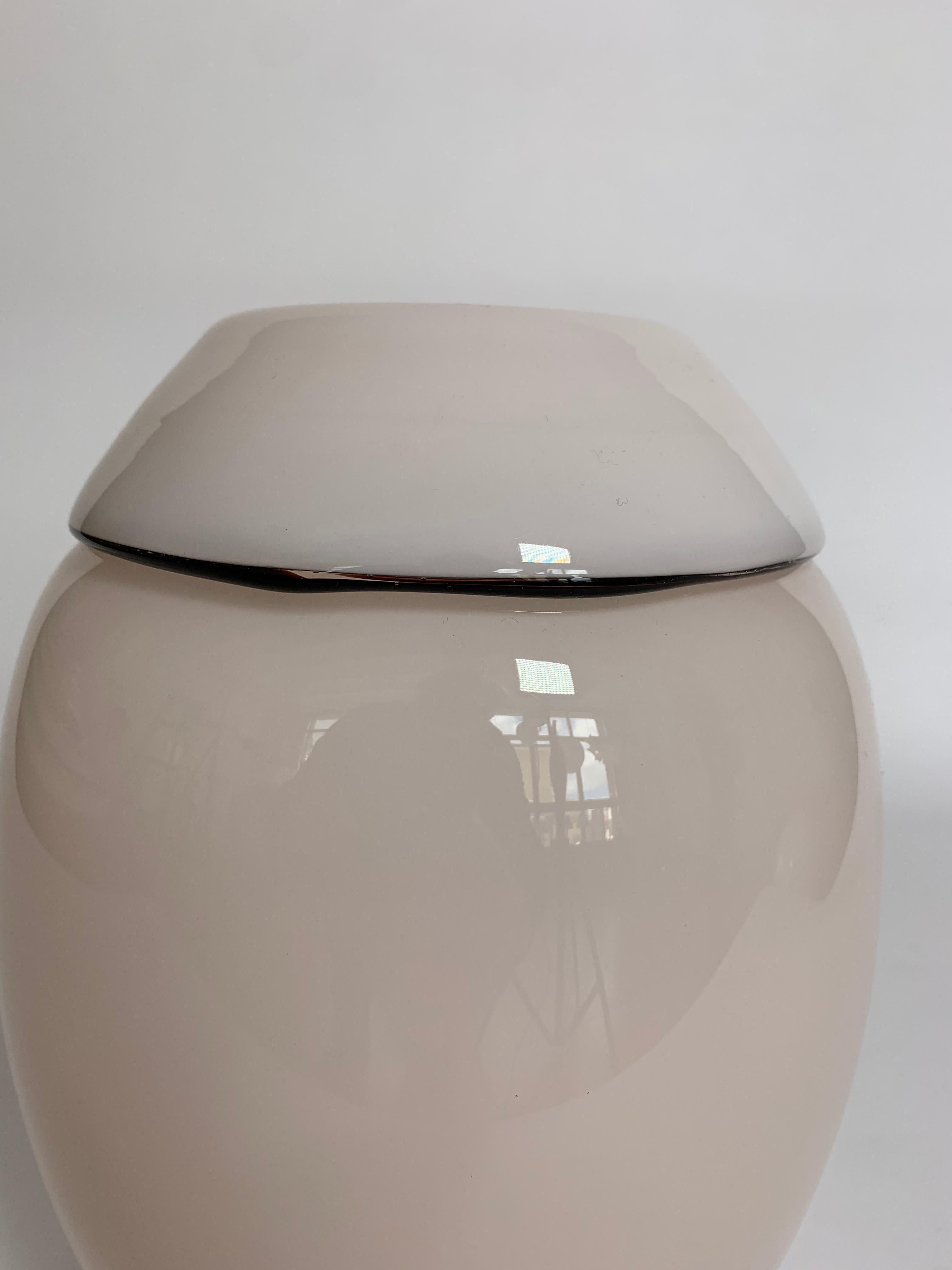 Italian Murano Glass Vase Burana Model by Lino Tagliapietra F3 International In Excellent Condition In Milan, Italy