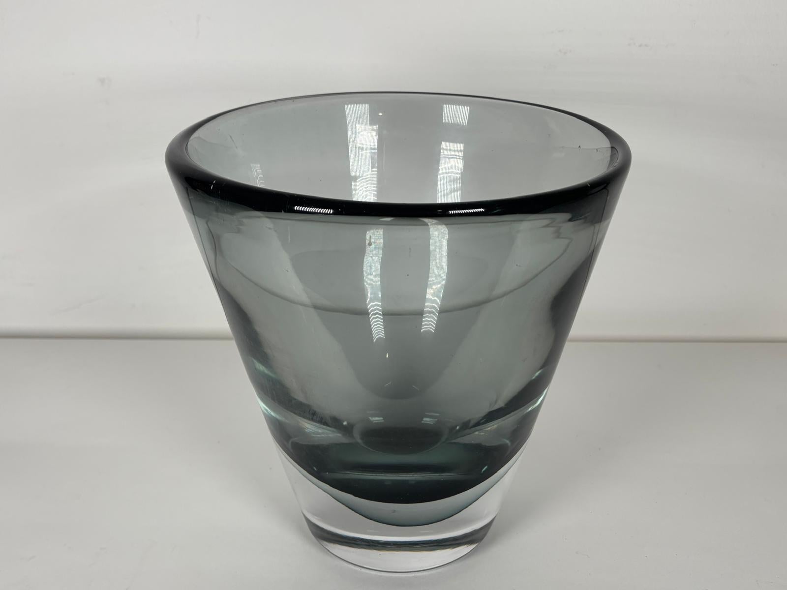 Vetro di Murano Vaso in vetro di Murano di Pino Signoretto in vendita