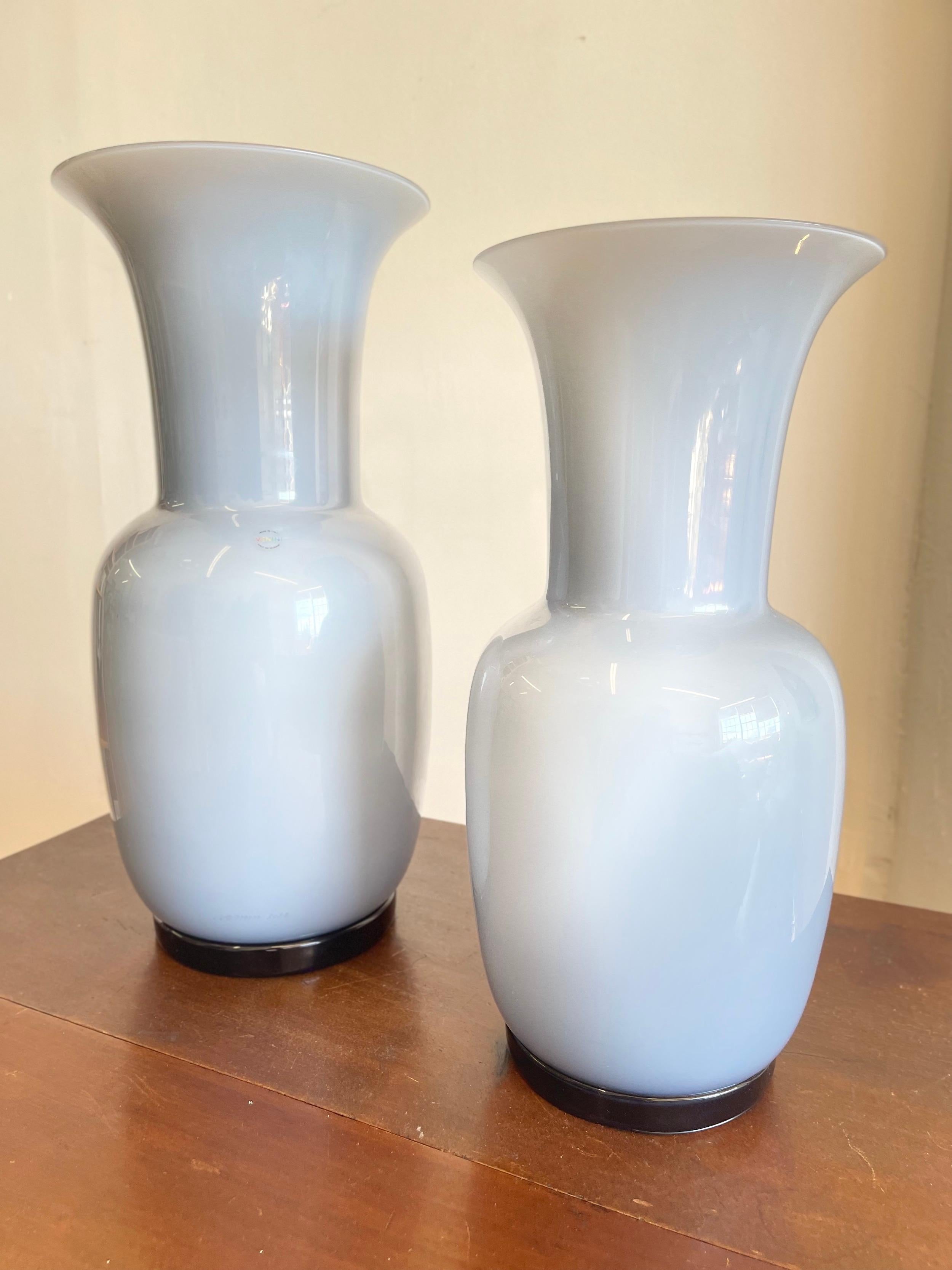 Venini Italian Murano Glass Vase Design Opalini Limited Edition Extra Large Size For Sale 1
