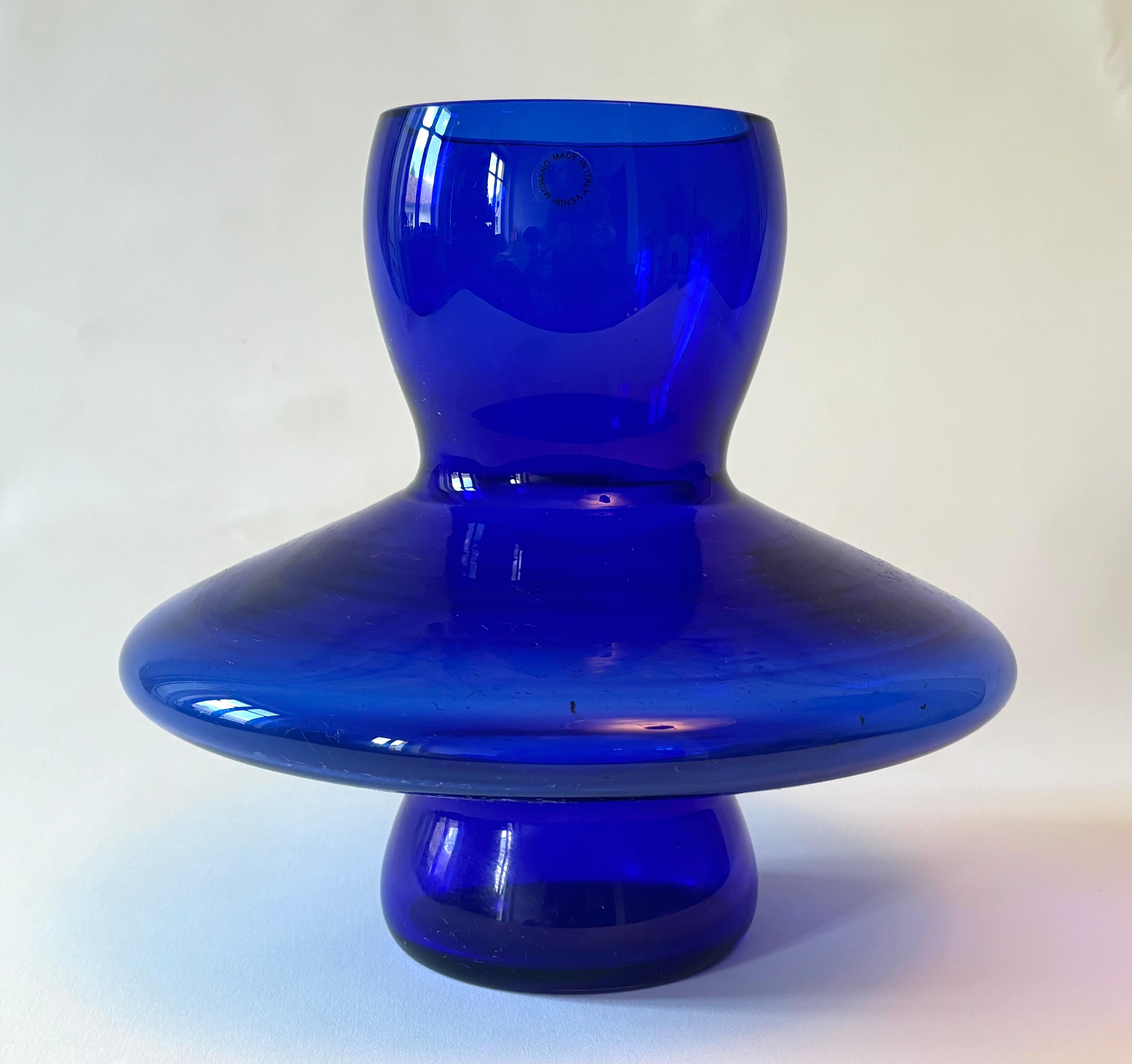 Fine XX secolo Vaso italiano in vetro di Murano Modello Gonzaga di Emmanuel Babled per Venini in vendita