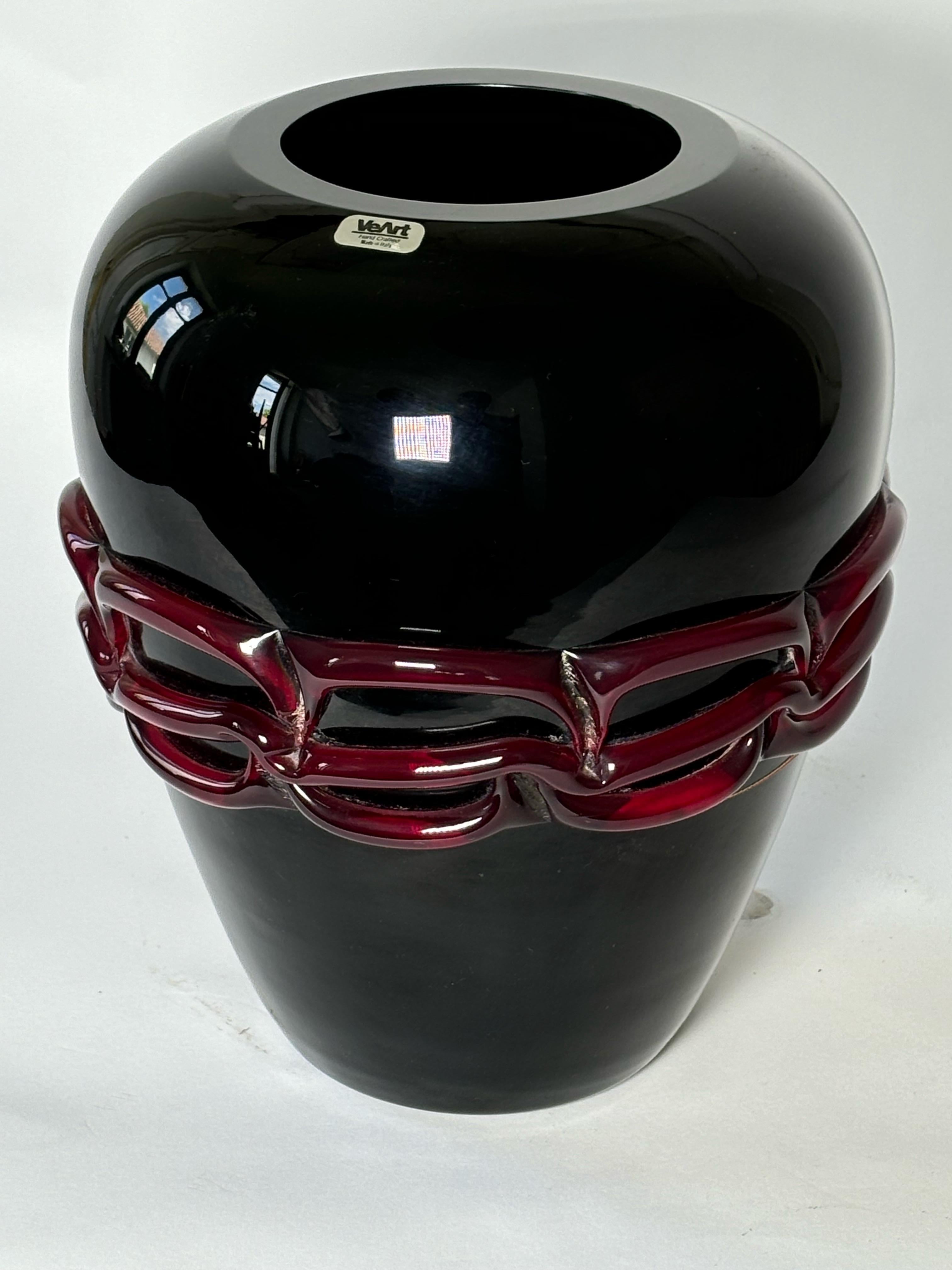 Murano Glass designed by Toni Zuccheri and produced by VeArt, 1984s. Signed.

Biography
Italian glassmaker and master Murano craftsman Toni Zuccheri’s lifelong passion for nature and animals contributed to the development of some of the finest