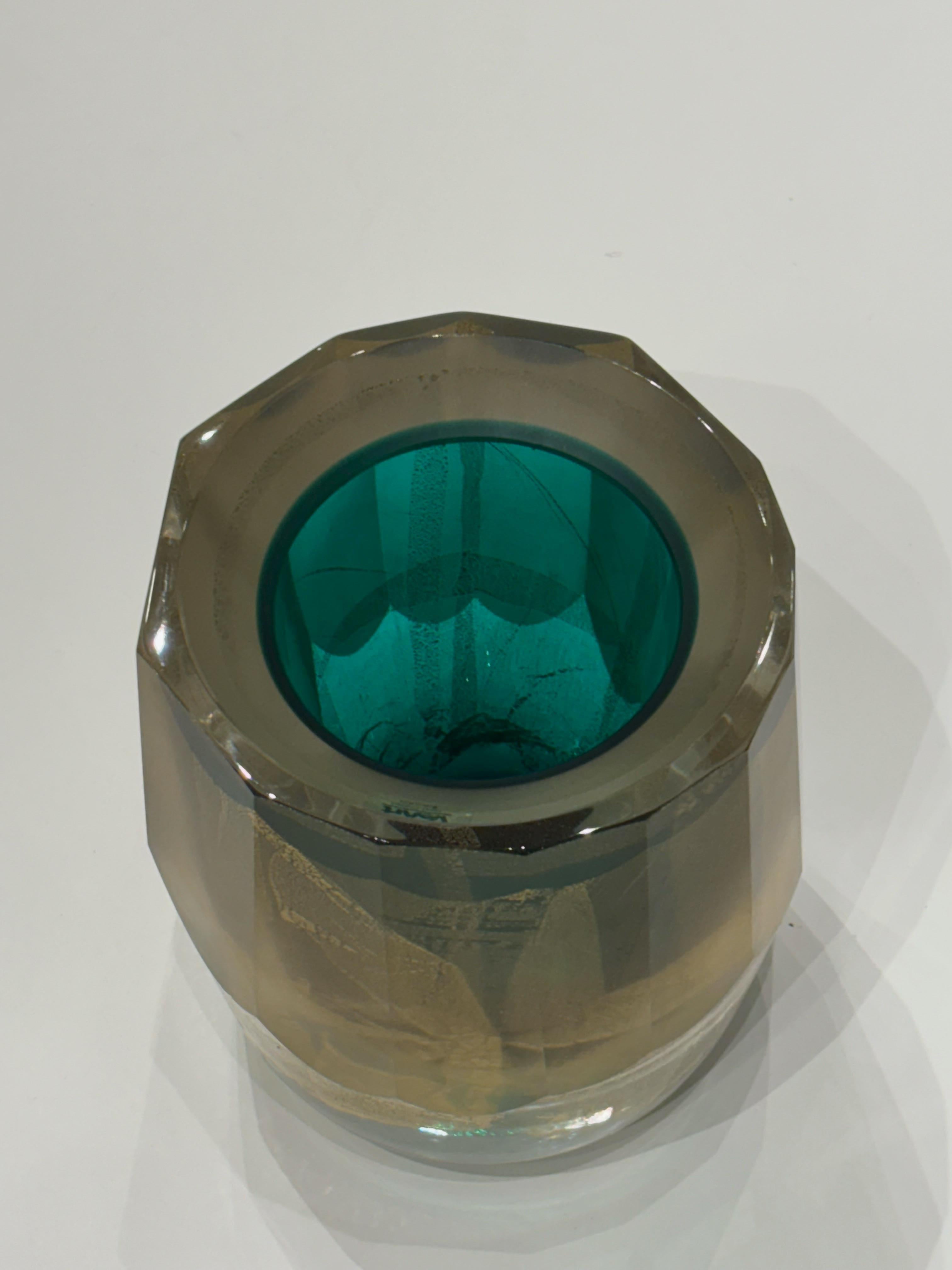 Italiano Vaso italiano in vetro di Murano Modello Molato di Afra & Tobia Scarpa per VeArt in vendita