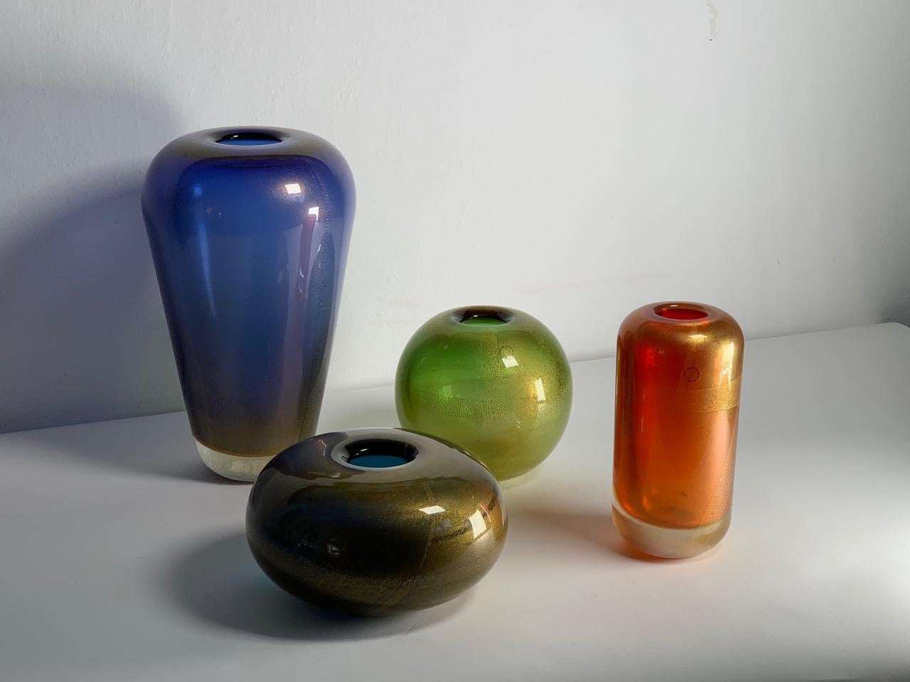 Vase italien en verre de Murano Sommersi Oro Modèle de Laura de Santillana pour Venini 2