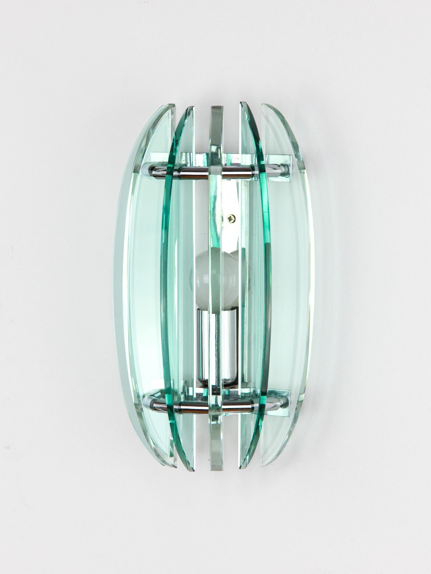Mid-Century Italian Glass Wall Light by Veca, Pale Green, 1970s  In Good Condition In PRESTON, AU
