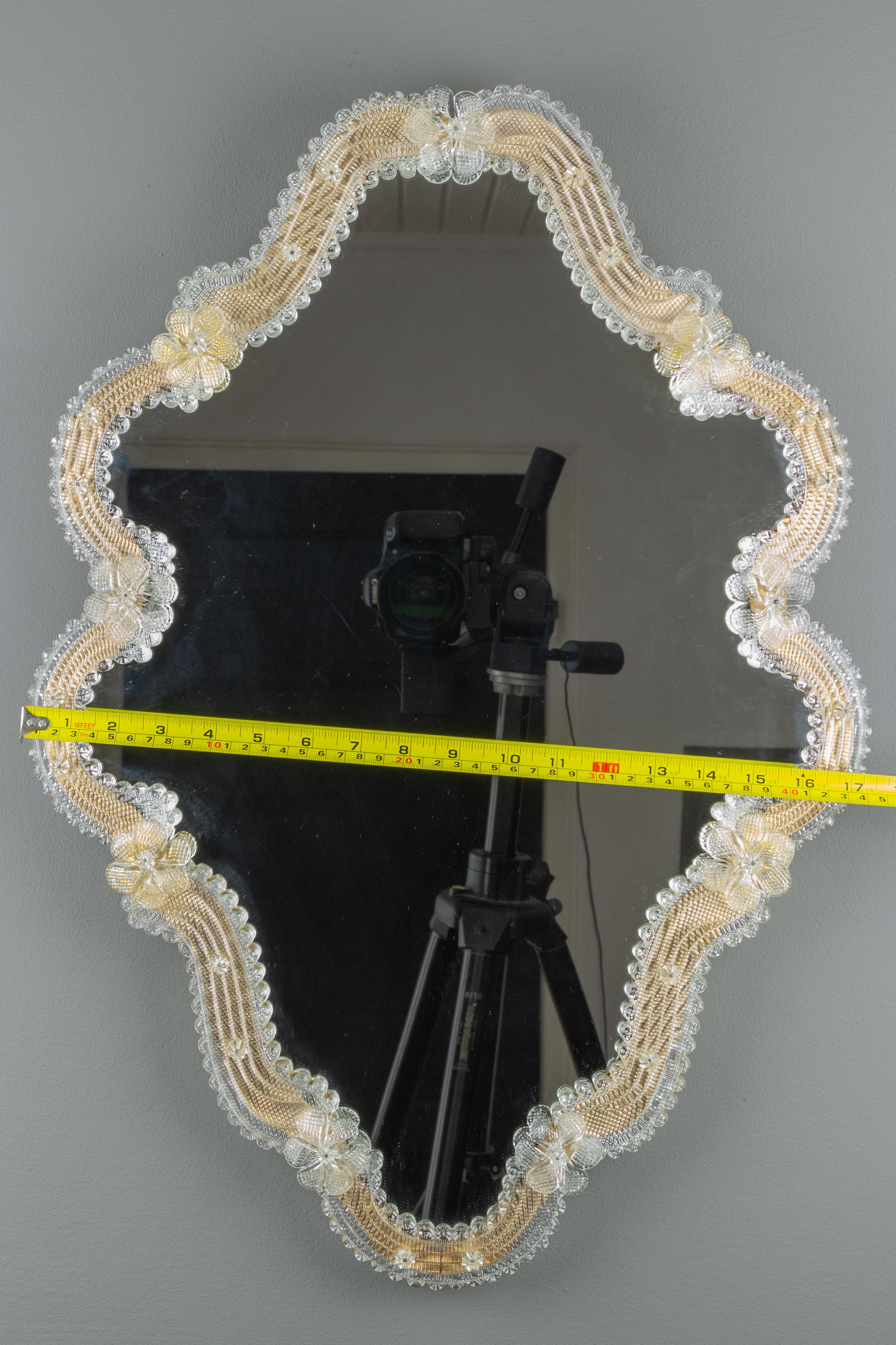 Italian Murano Glass Wall Mirror Clear and Light Golden Glass, circa 1950s 14