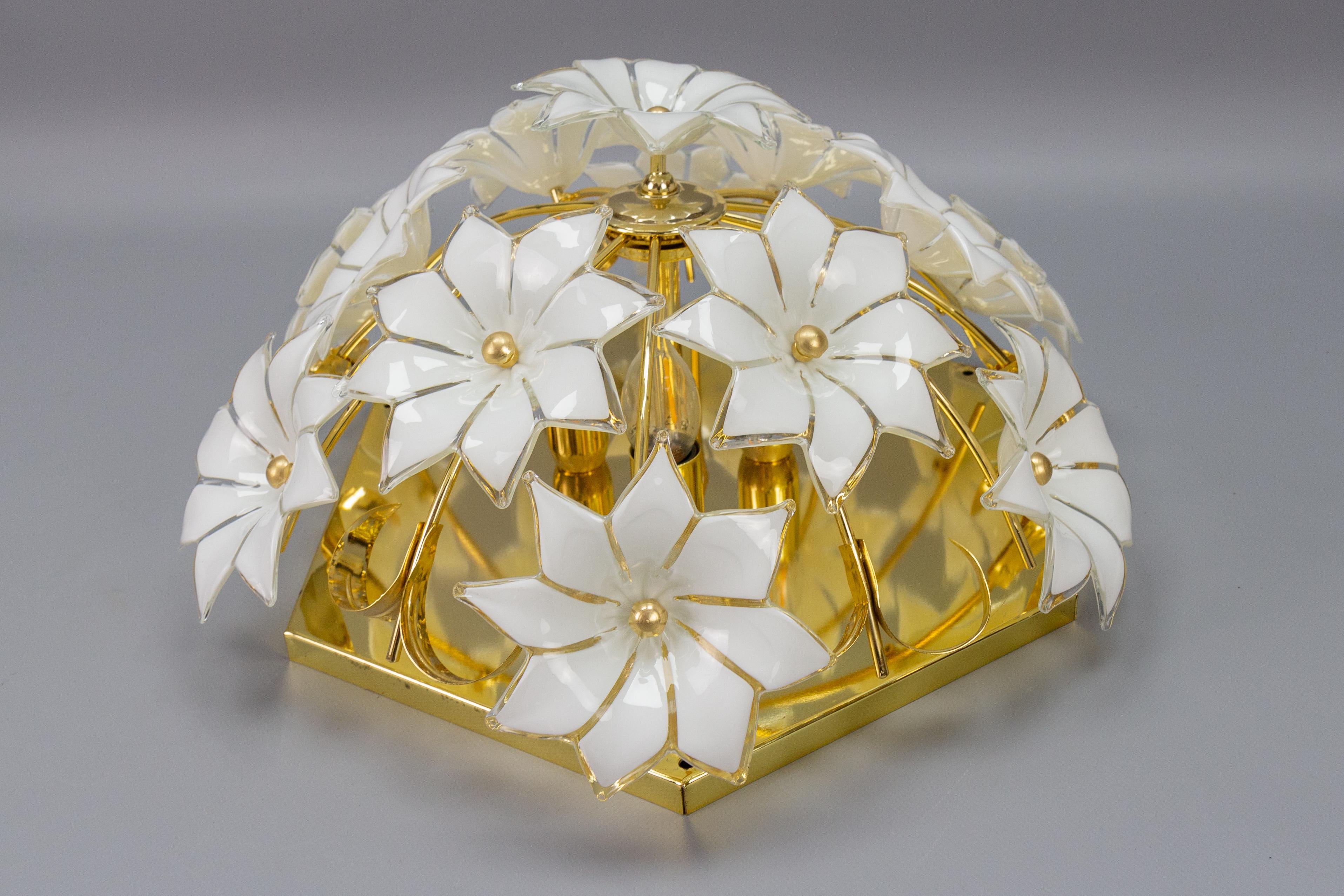 Italian Murano Glass White Flower Three-Light Flush Mount, 1970s For Sale 14