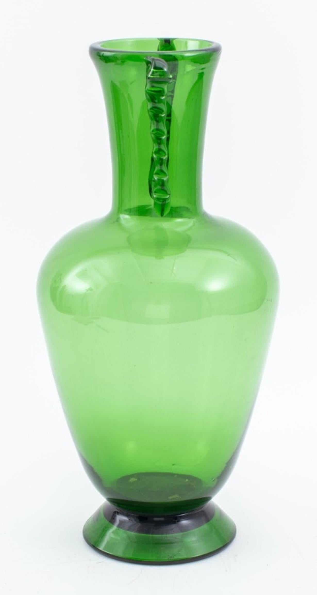 Italian Murano Green Empoli Glass Vase In Good Condition For Sale In New York, NY