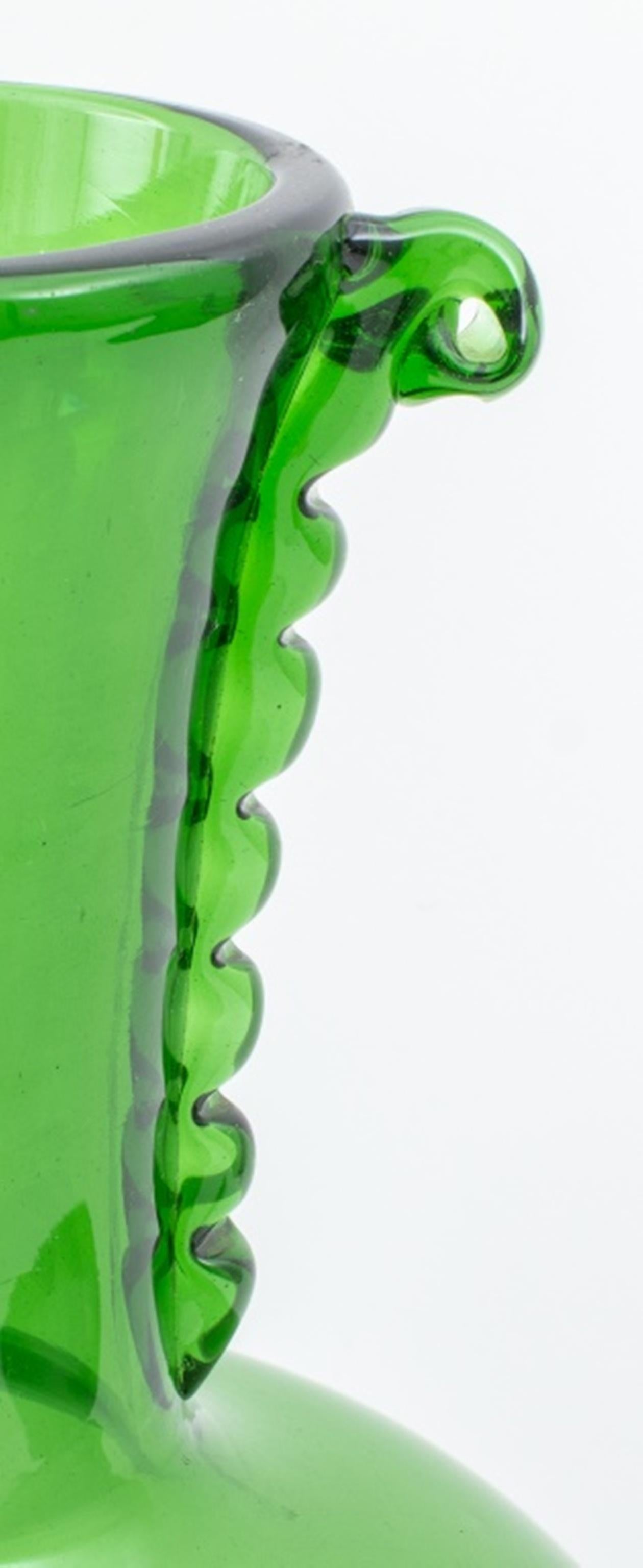 Italienische Empoli-Glasvase aus Muranoglas in Grün (Glaskunst) im Angebot