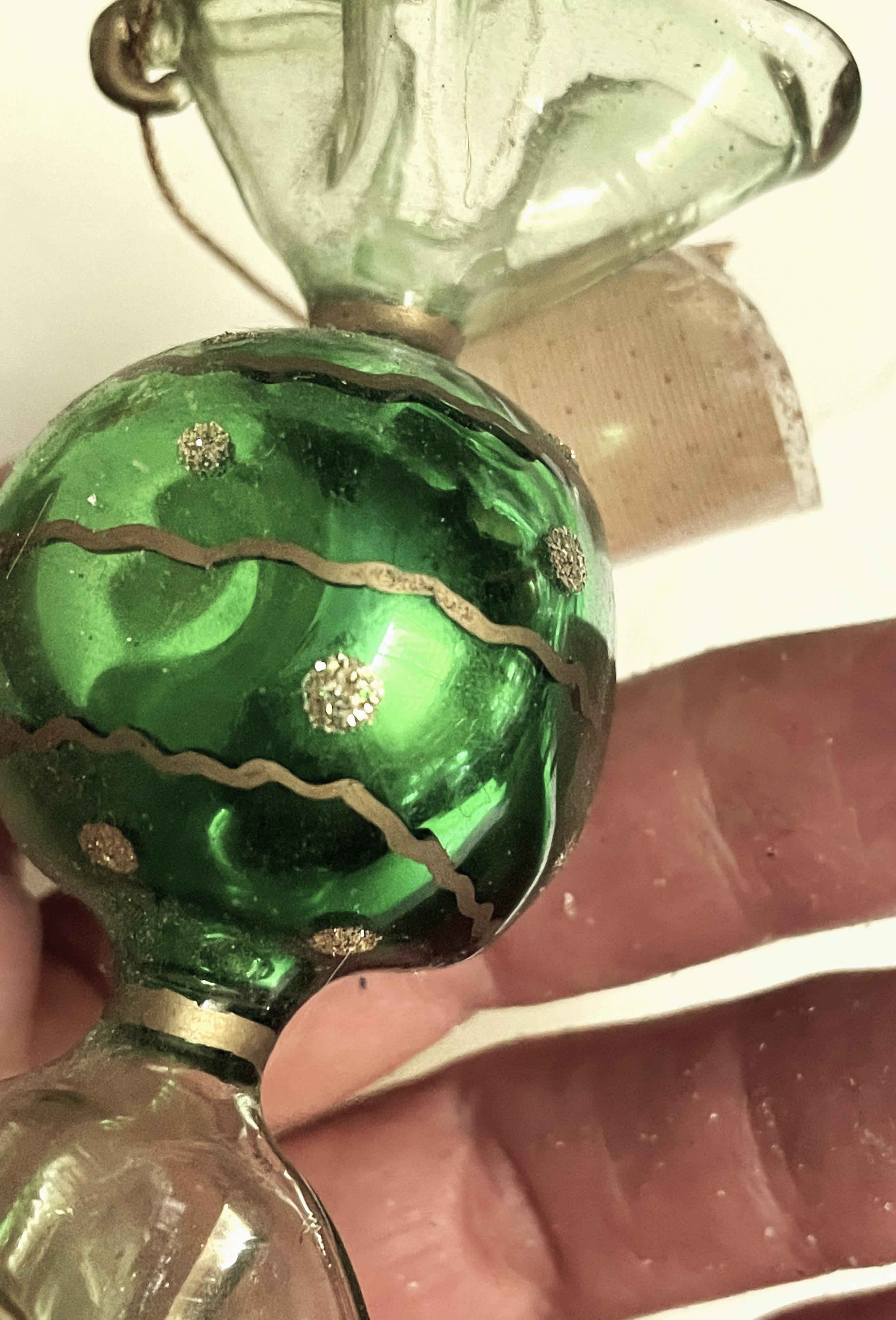 20th Century Italian Murano Green Glass Wrapped Candy Christmas Tree Ornament For Sale
