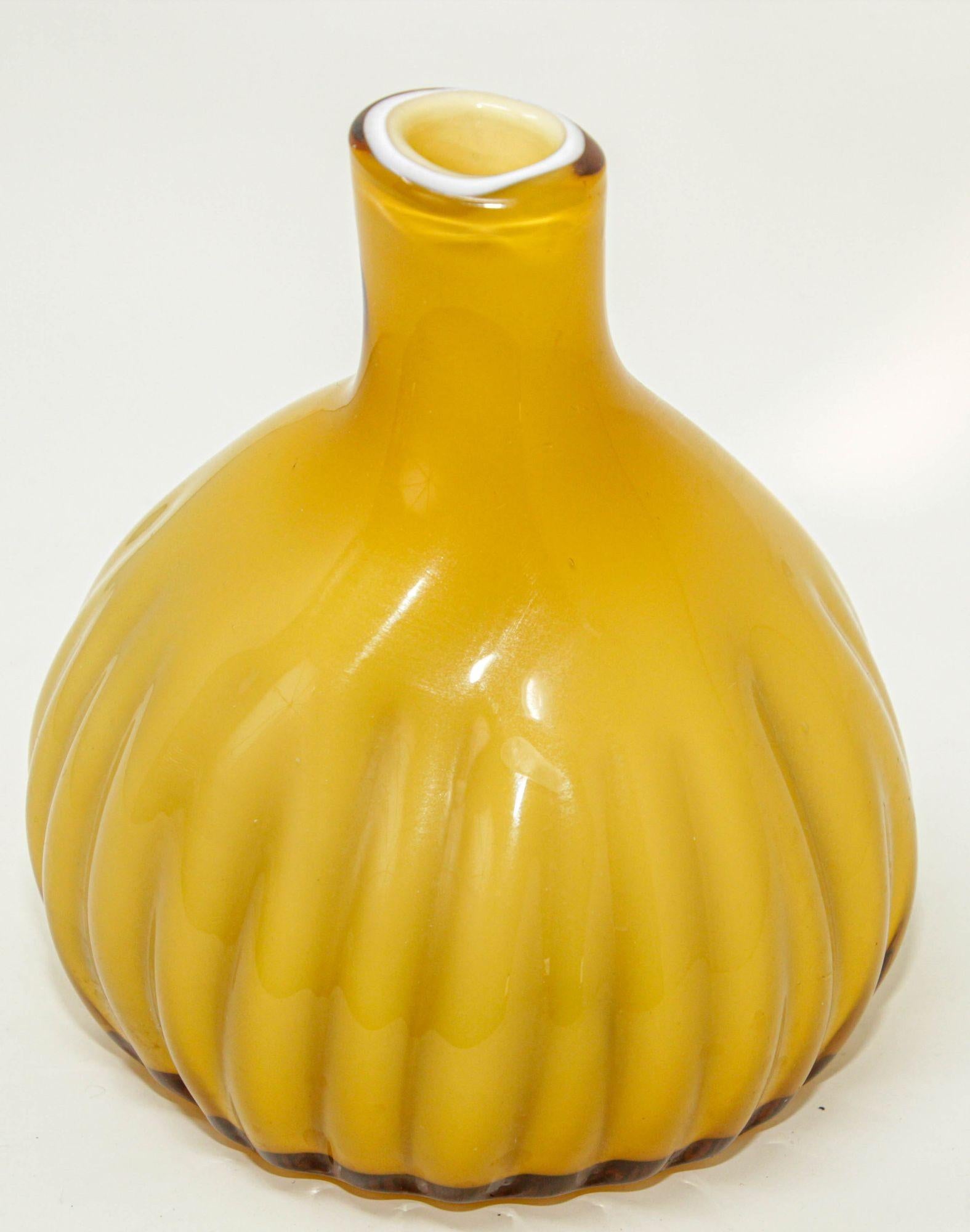 Italian Murano Hand Blown Art Glass Vase Yellow For Sale 4