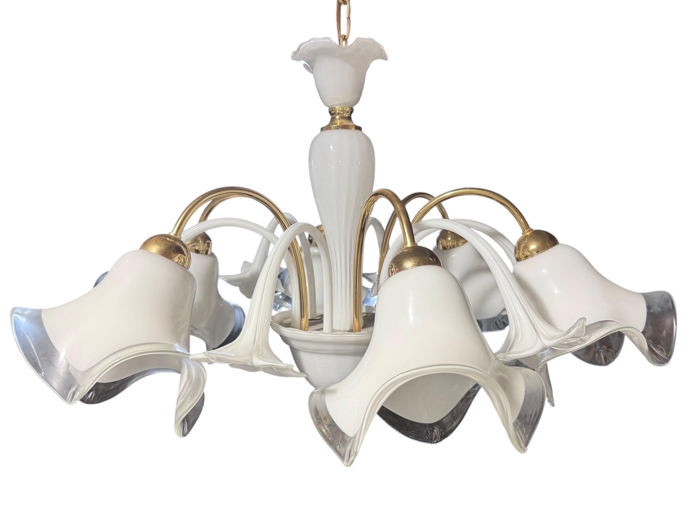 Italian Murano Hand Blown Lily Art Glass Chandelier For Sale 1