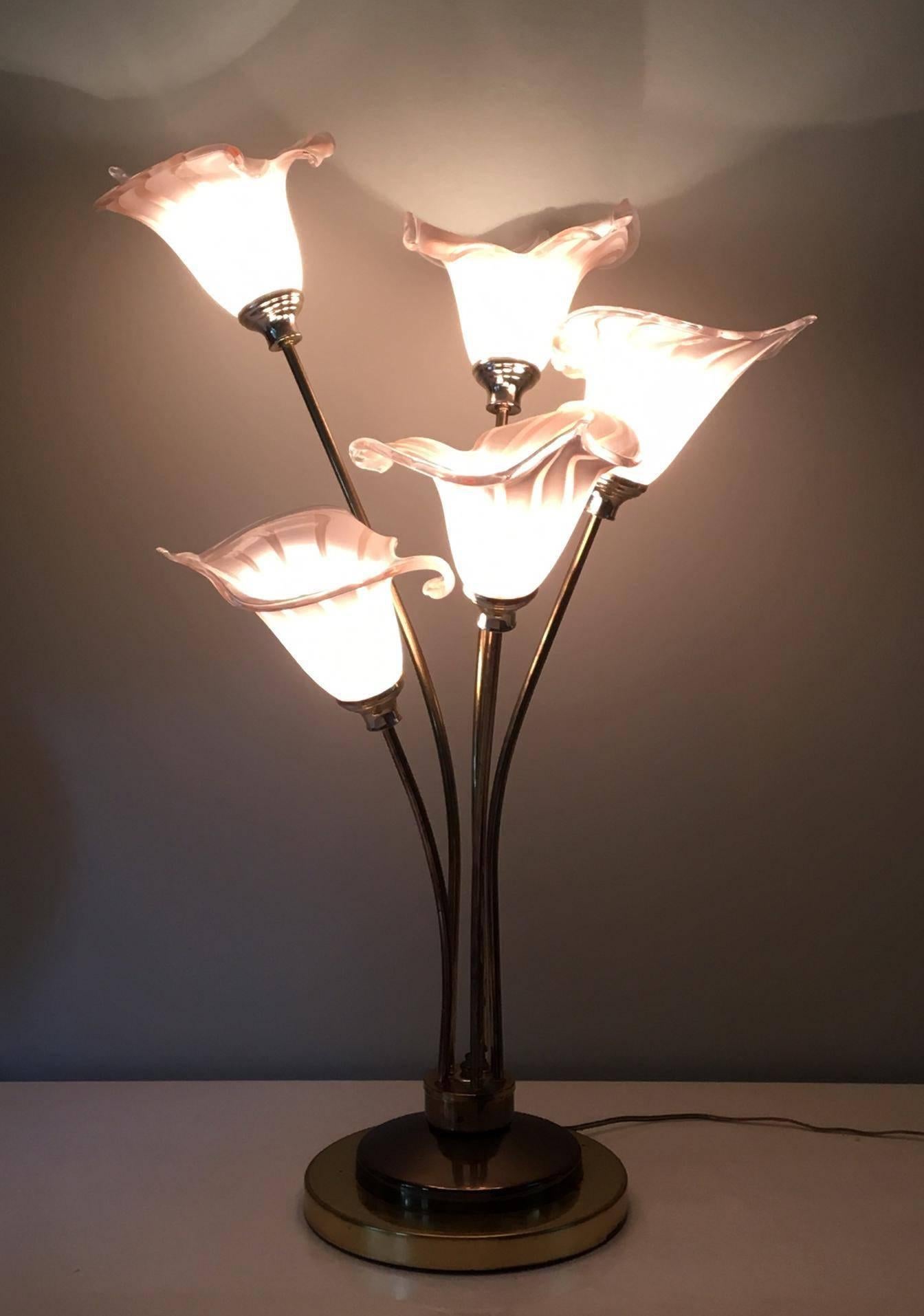 Large glass flower bouquet table lamp by Murano features white and pink hand blown glass Lily flowers and brass stems and base. Excellent vintage condition.