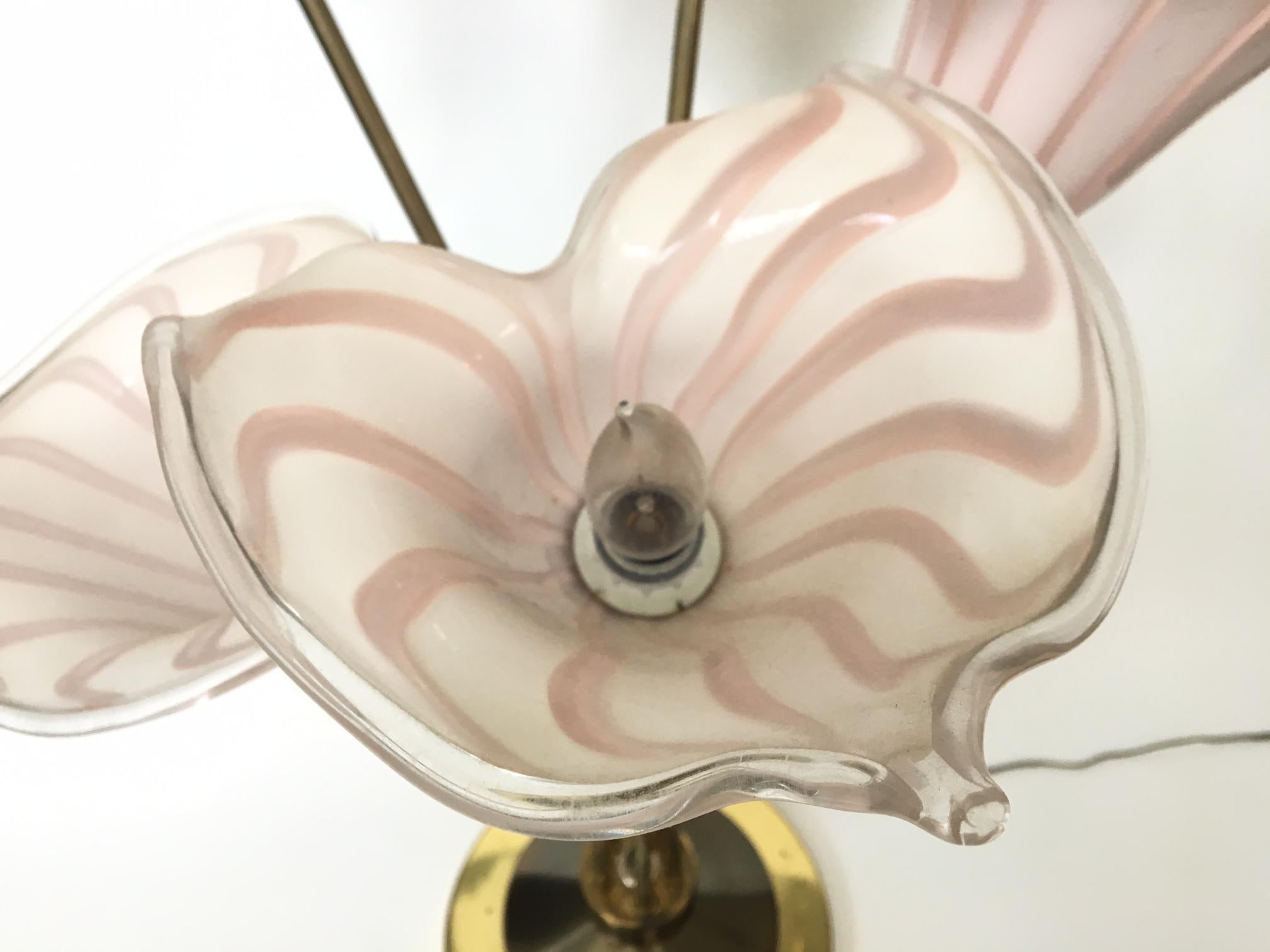 Hollywood Regency Italian Murano Handblown Calla Lilies Table Lamp