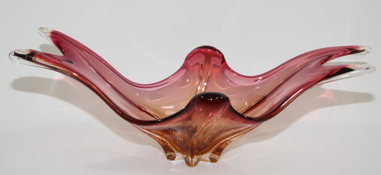 Post-Modern Italian Murano Handblown Sommerso Art Glass Bowl Centerpiece For Sale