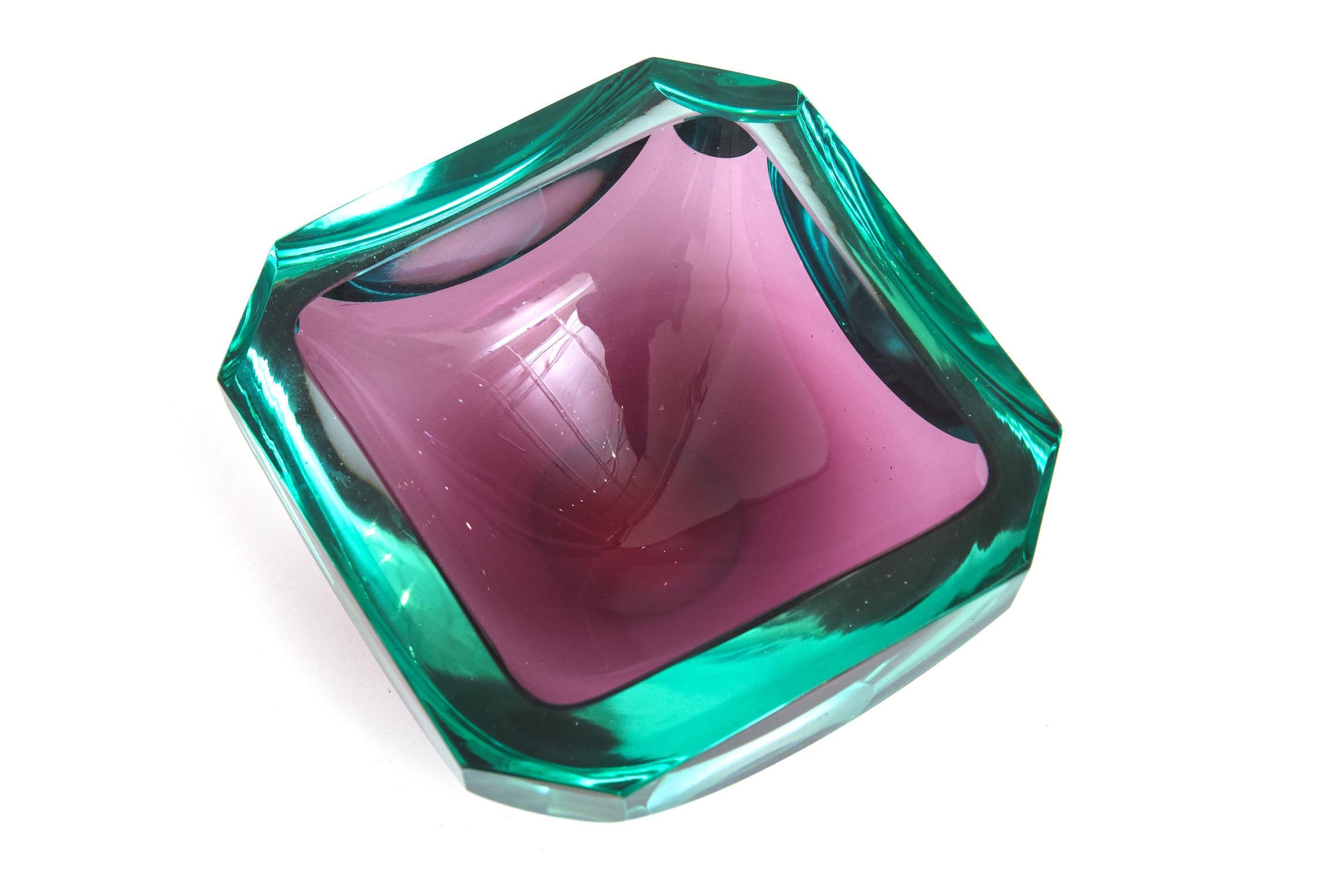 Moderne Bol Mandruzzato de Murano en verre à facettes vert émeraude et violet, ton bijou italien en vente