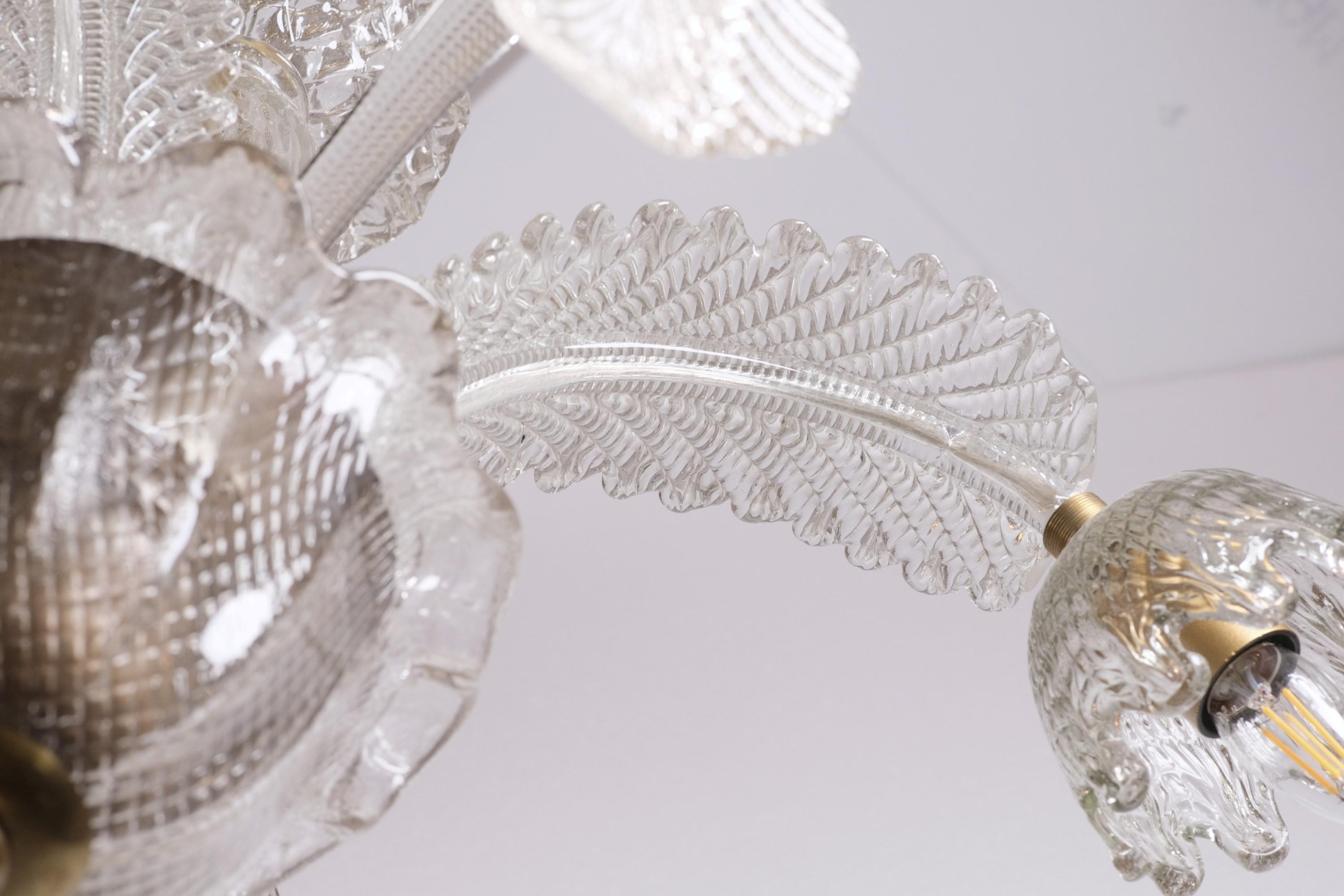 Italian Murano Leafy Clear Glass Floral 3 Arm Chandelier In Good Condition For Sale In New York, NY