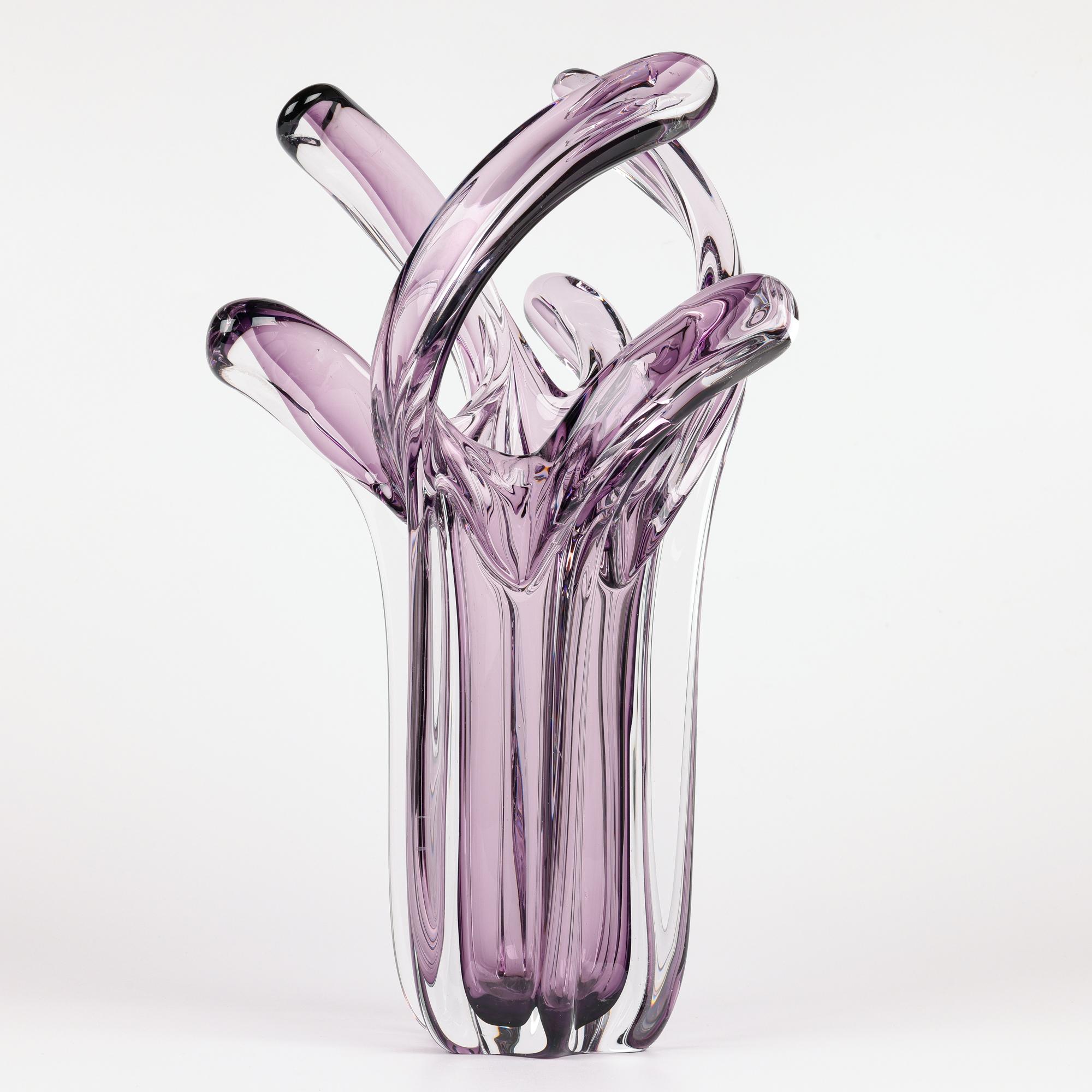Italian Murano Mid-Century Sommerso Stylized Tentacle Art Glass Vase For Sale 3