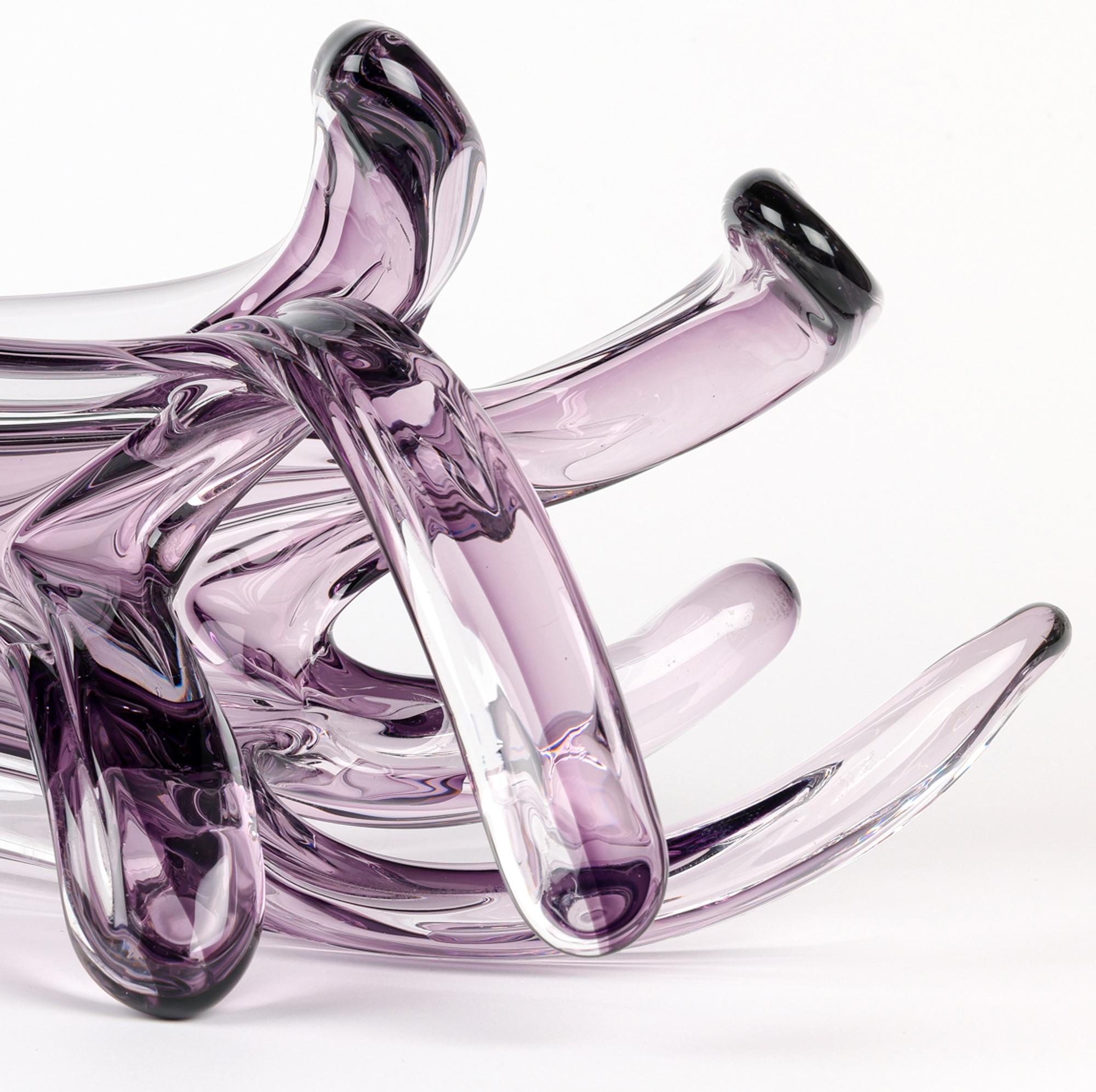 Italian Murano Mid-Century Sommerso Stylized Tentacle Art Glass Vase In Good Condition For Sale In Bishop's Stortford, Hertfordshire