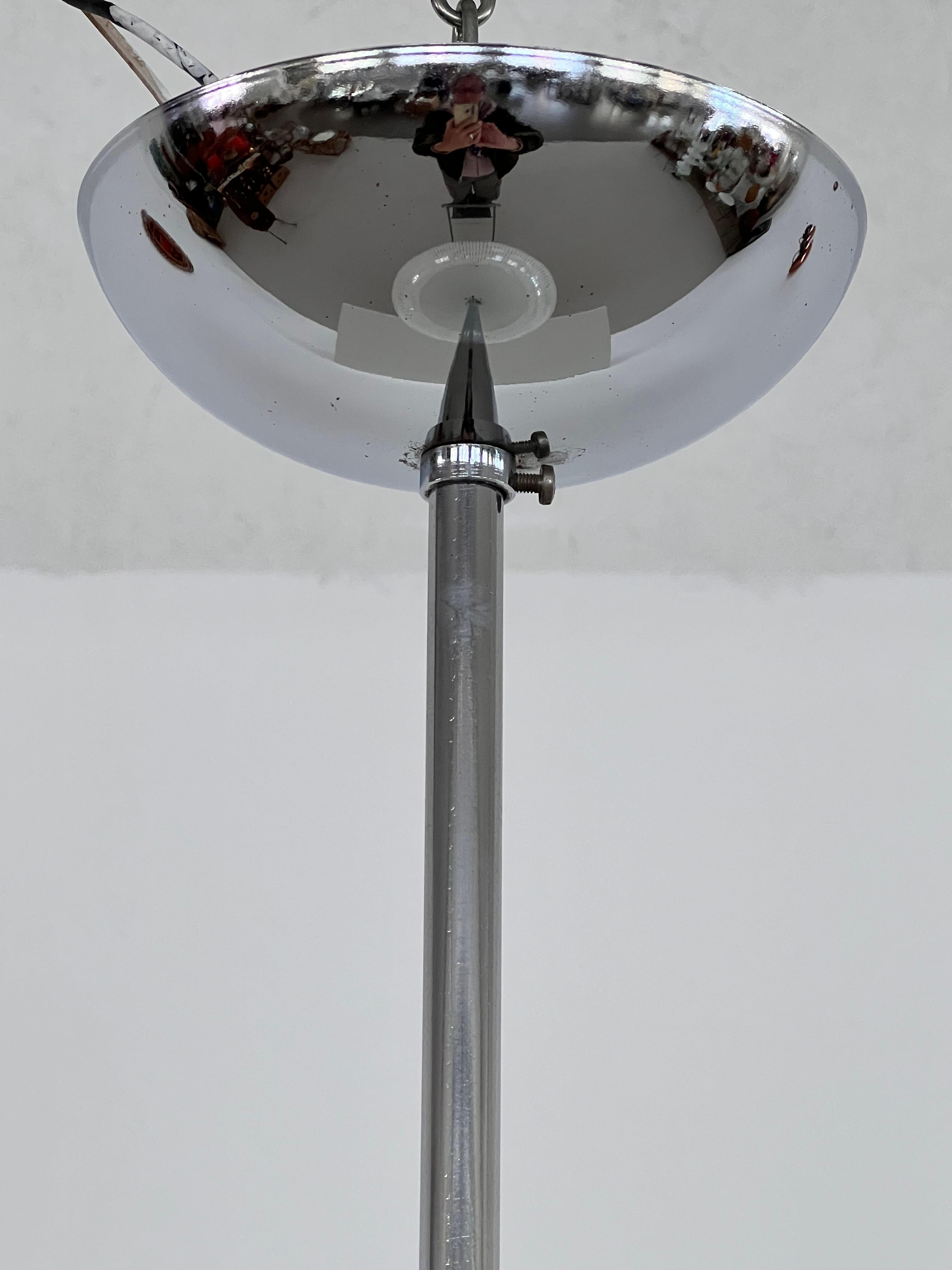 Italian Murano Midcentury Large White Striped Glass Globe Chandelier  For Sale 4