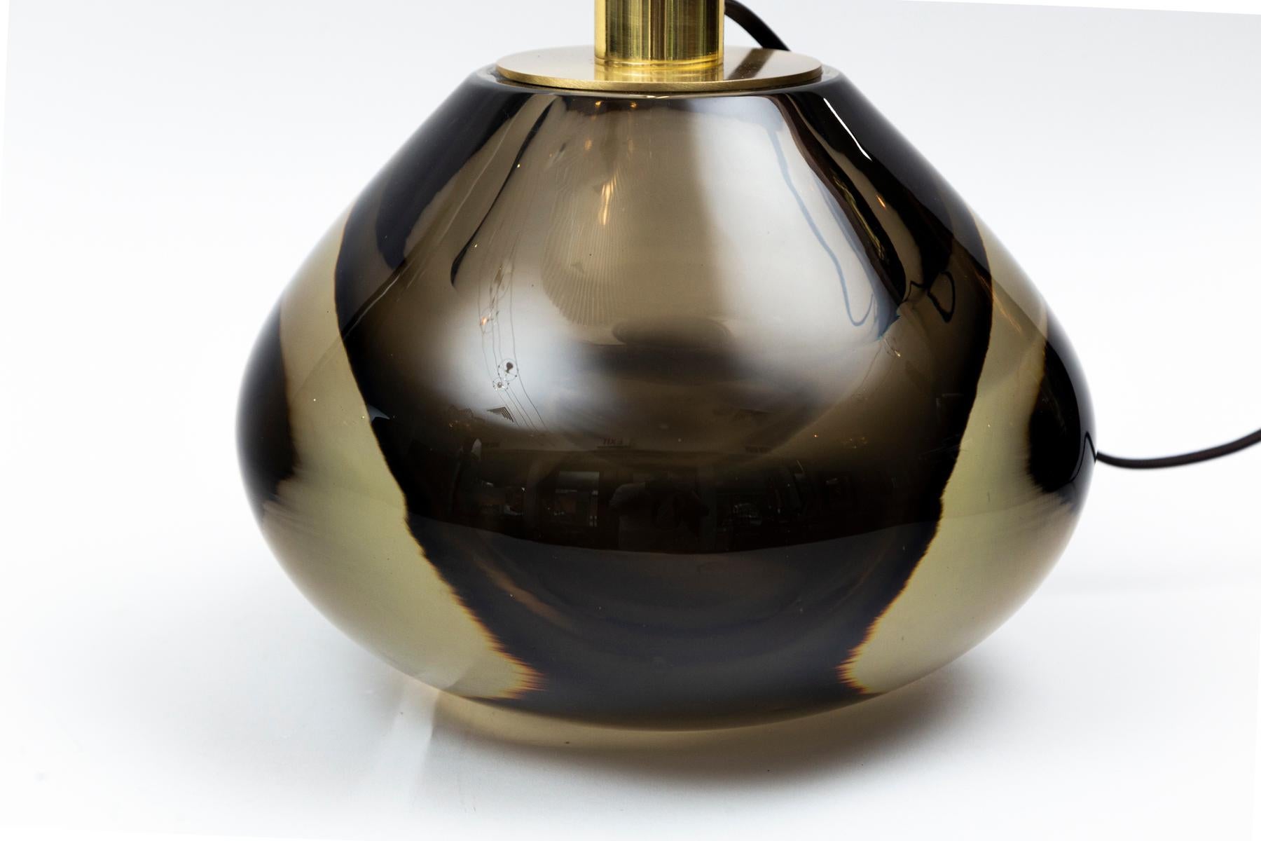 Lampe globe en forme de poire, contemporaine, italienne Murano Modern Sommerso Bon état - En vente à Westport, CT