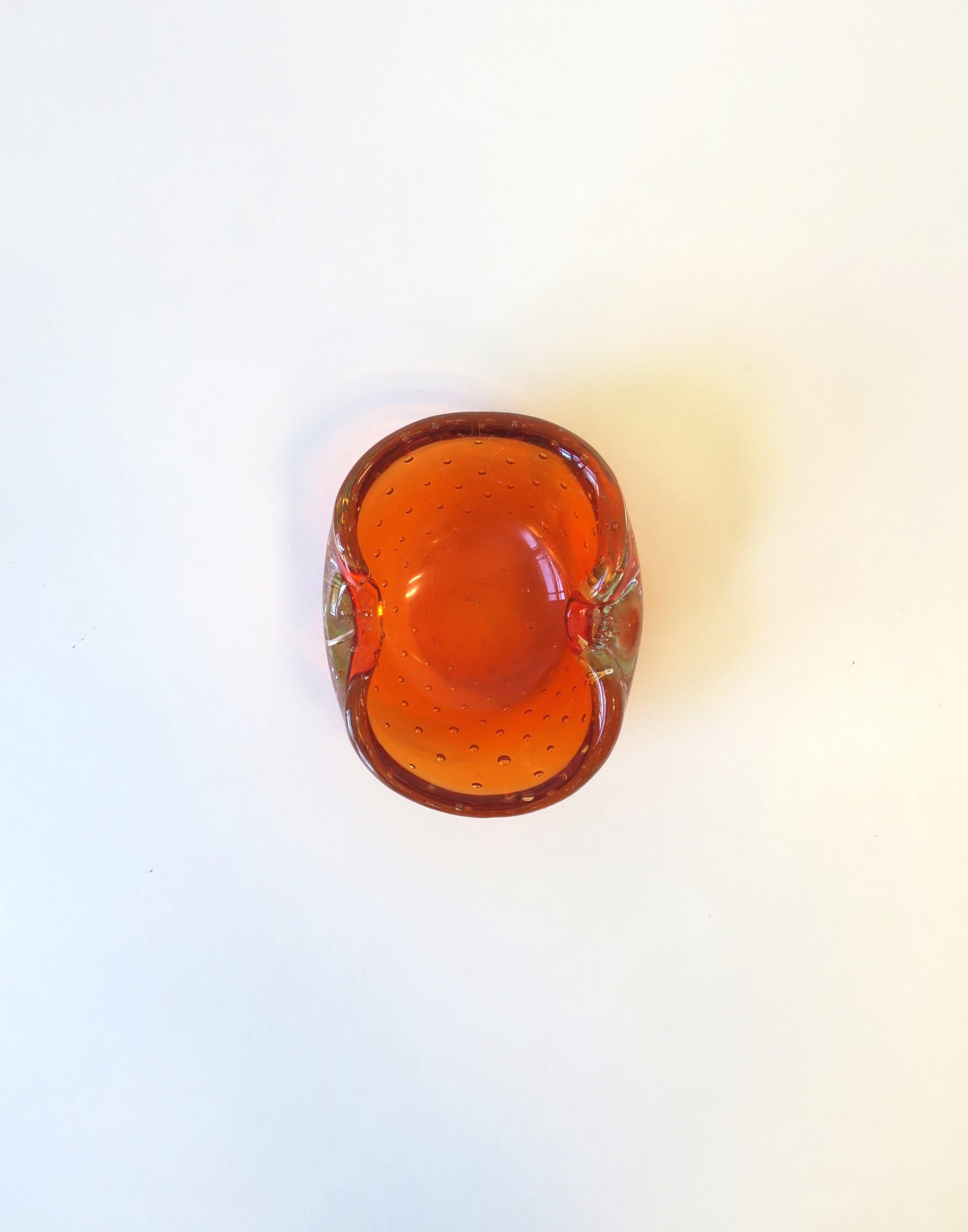 Fait main Bol en verre d'art italien de Murano orange en vente