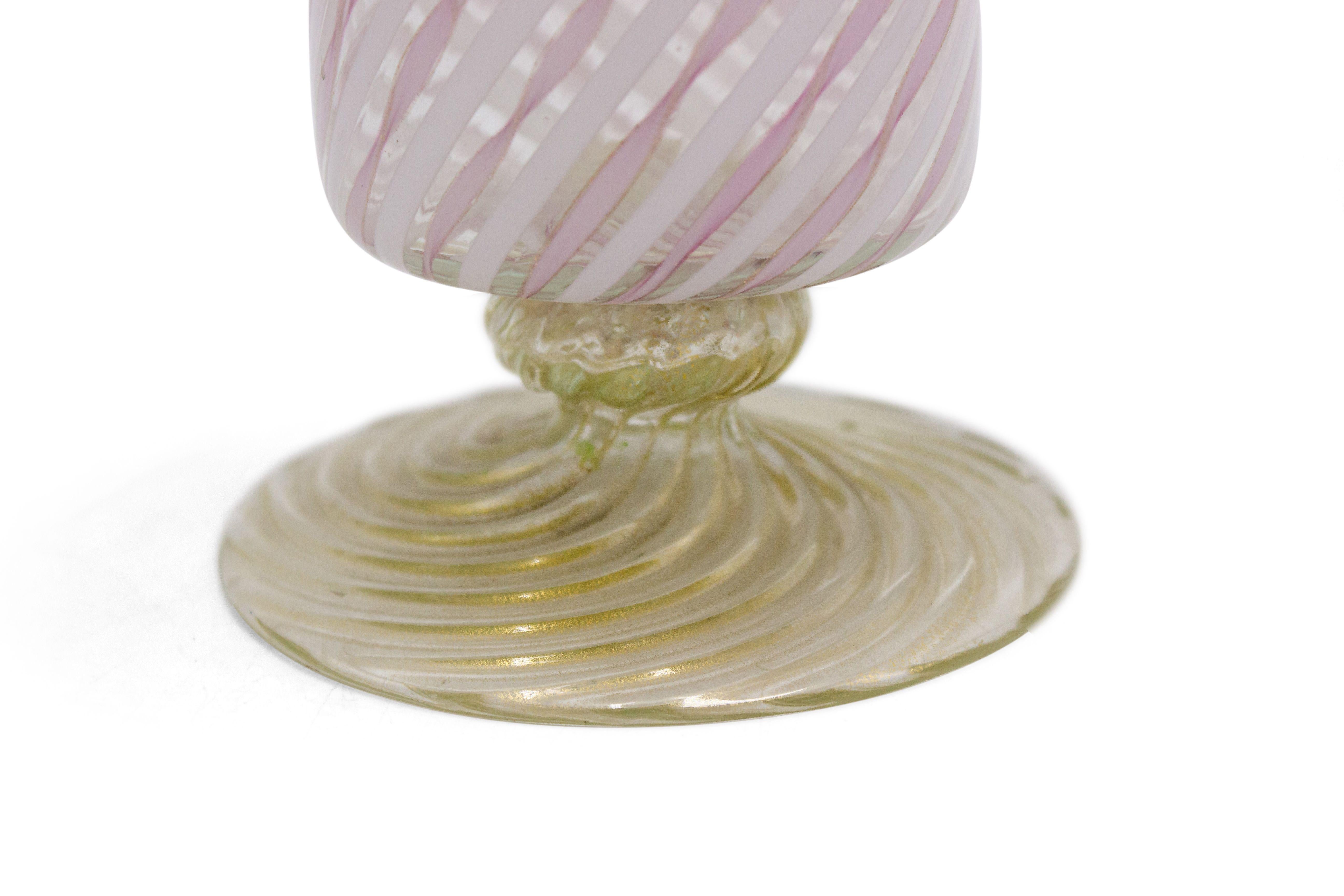 Carafe italienne Murano rose et blanc Bon état - En vente à Queens, NY
