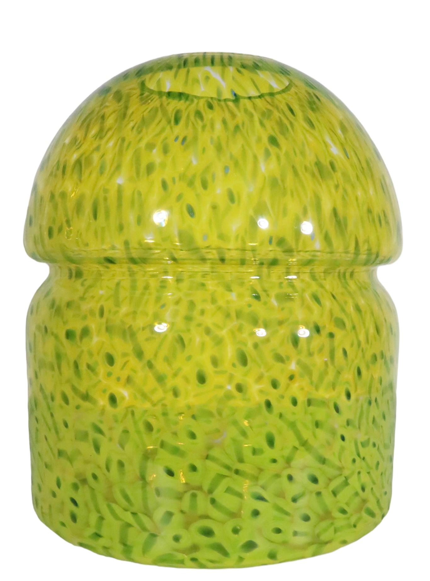 Fin du 20e siècle  Murano italien  Vase Glicine post-moderne de Gae Aulenti pour Vistosi c.  1980's en vente