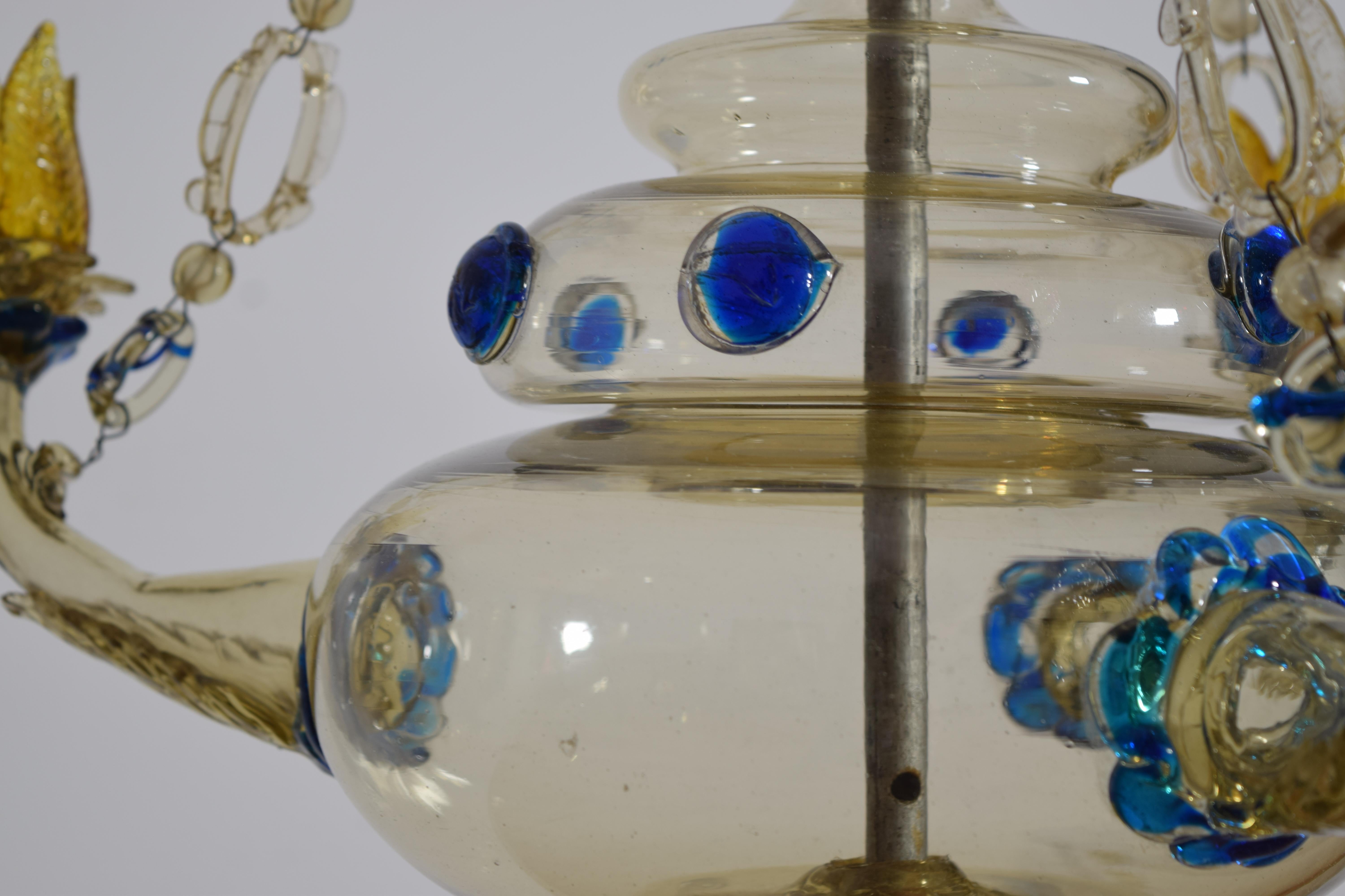 Araña colgante de 3 luces, italiana, de Murano, rara, de vidrio soplado y coloreado, ca. 1900 en venta 5