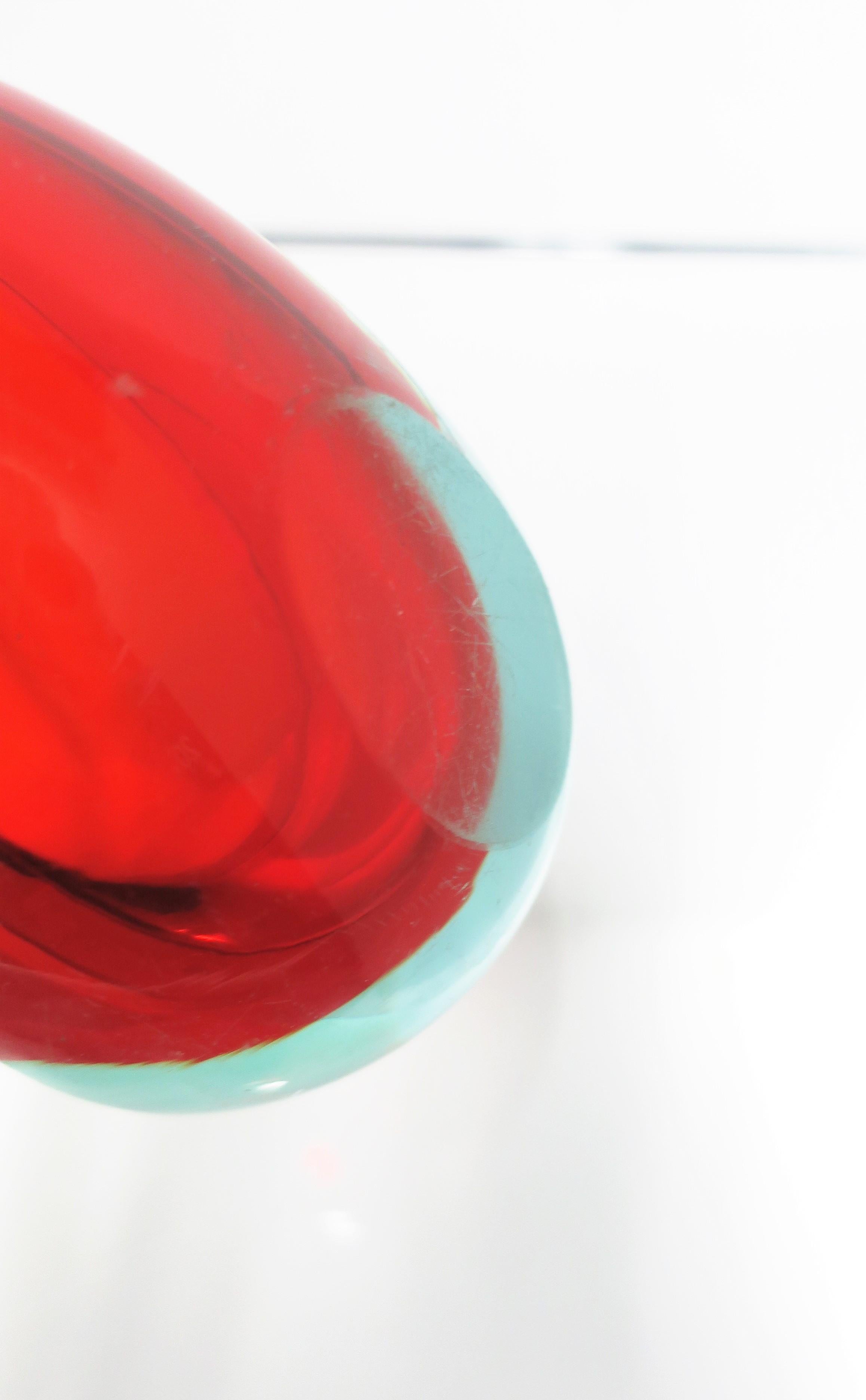 Italienische Schale oder Aschenbecher aus rotem Murano-Kunstglas im Angebot 8