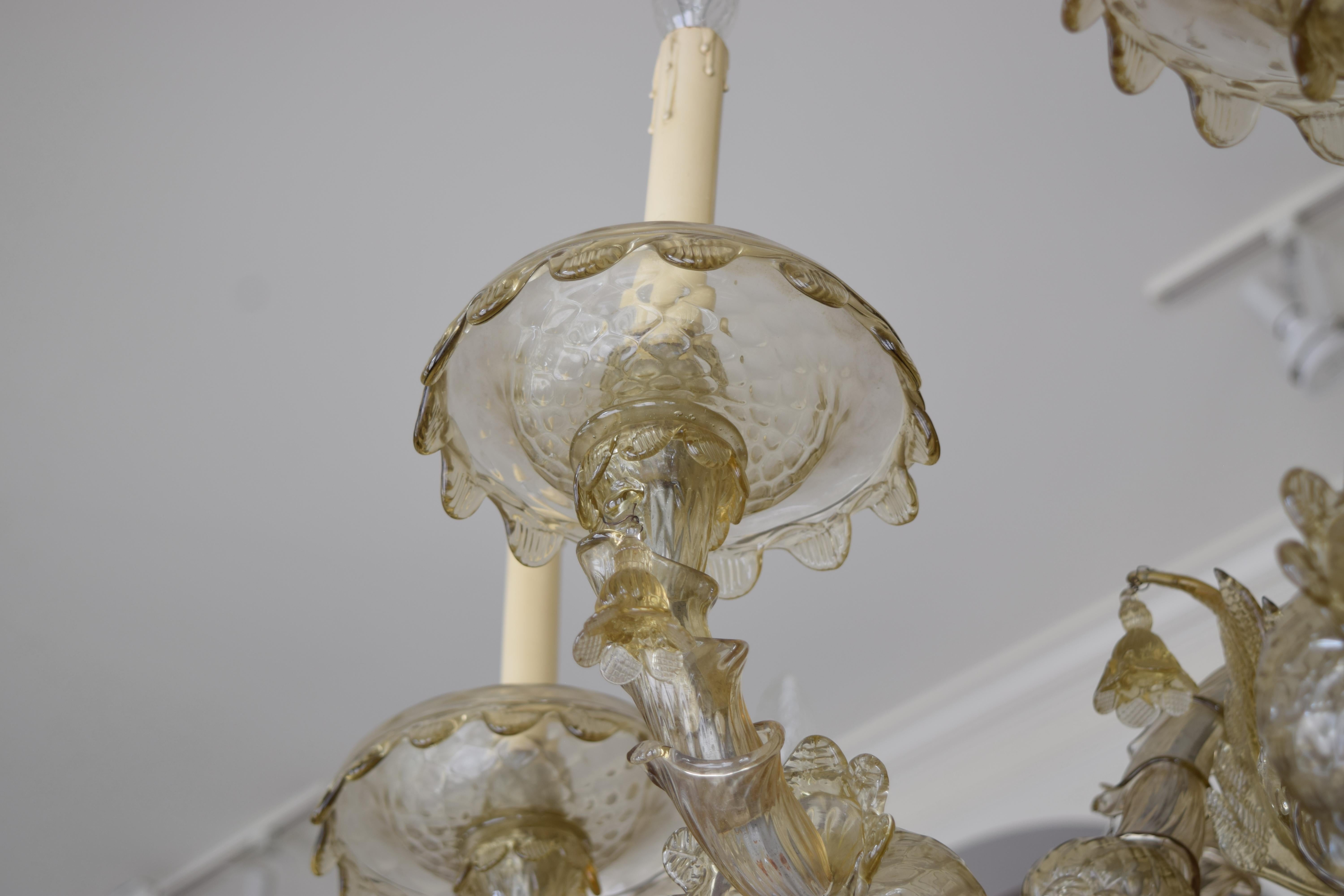 Araña italiana de 12 luces de cristal soplado de Murano, estilo rococó, ca. 1900 en venta 3