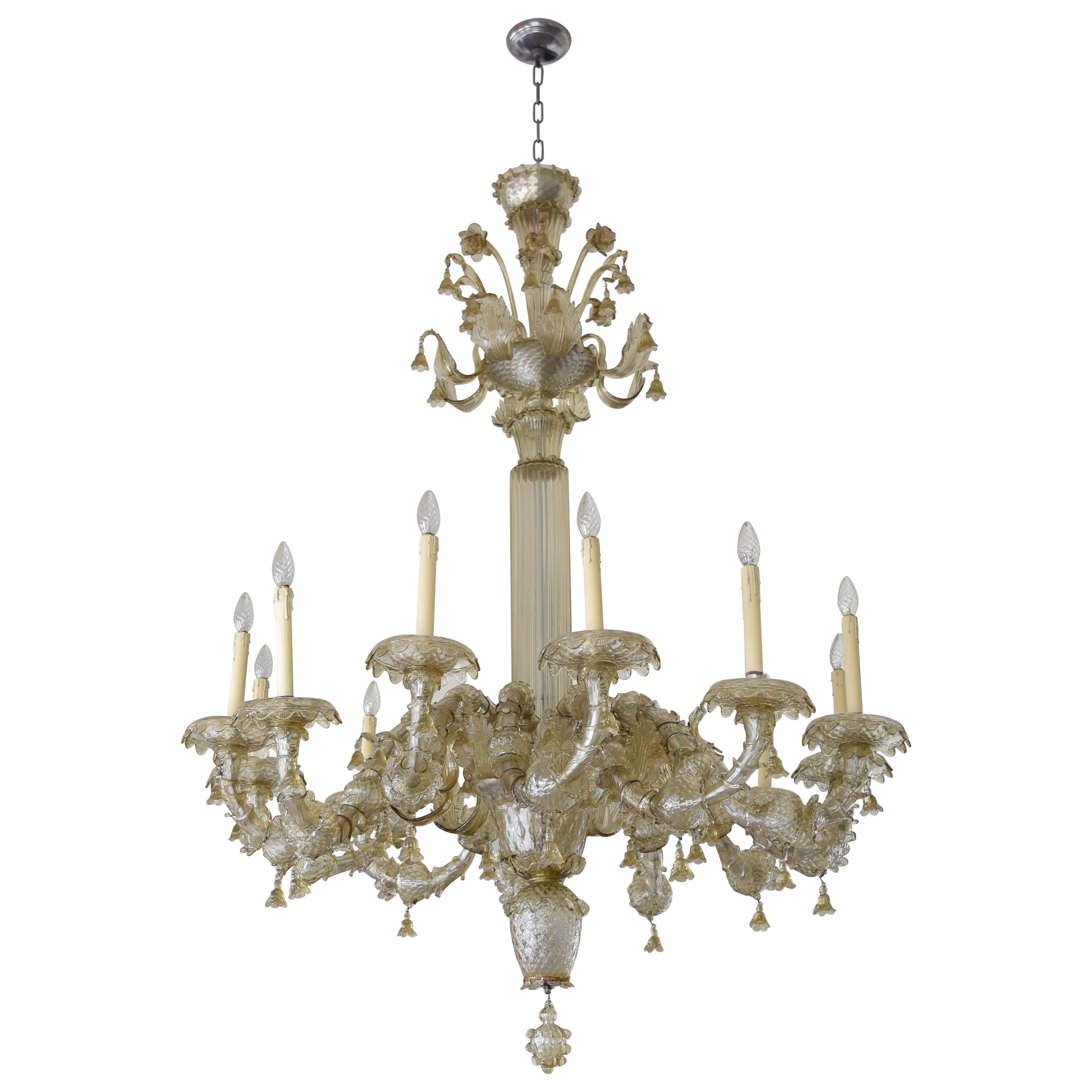 Araña italiana de 12 luces de cristal soplado de Murano, estilo rococó, ca. 1900 en venta