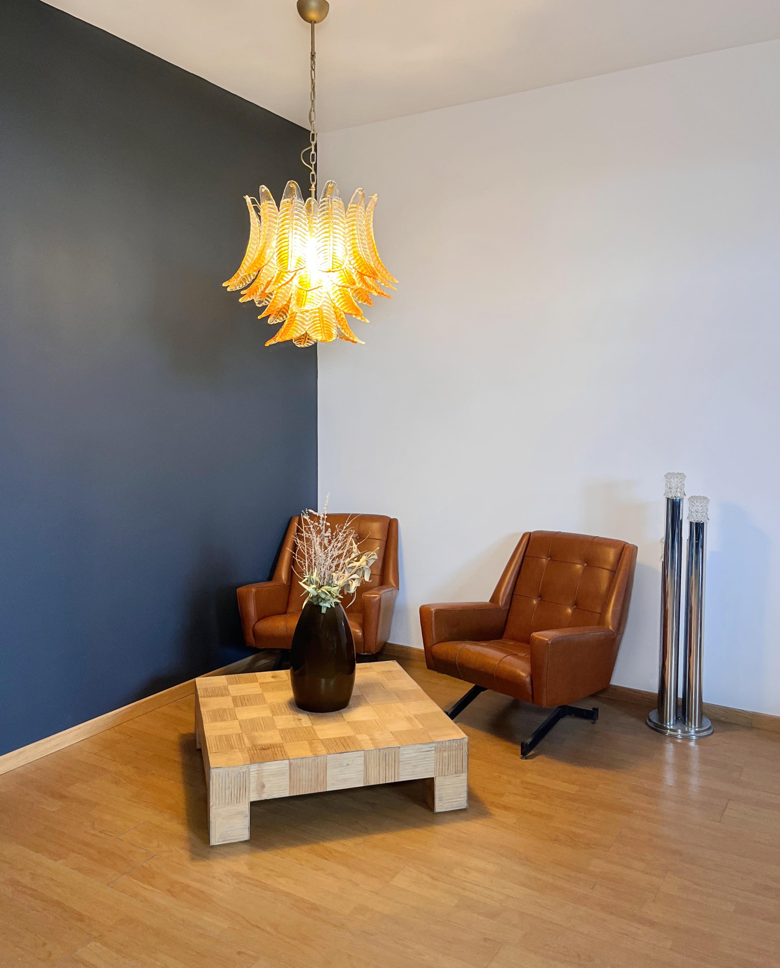 Murano italiano de seis pisos  Lámpara de cristal Felci - 36 vidrios tintados de ámbar en venta 5