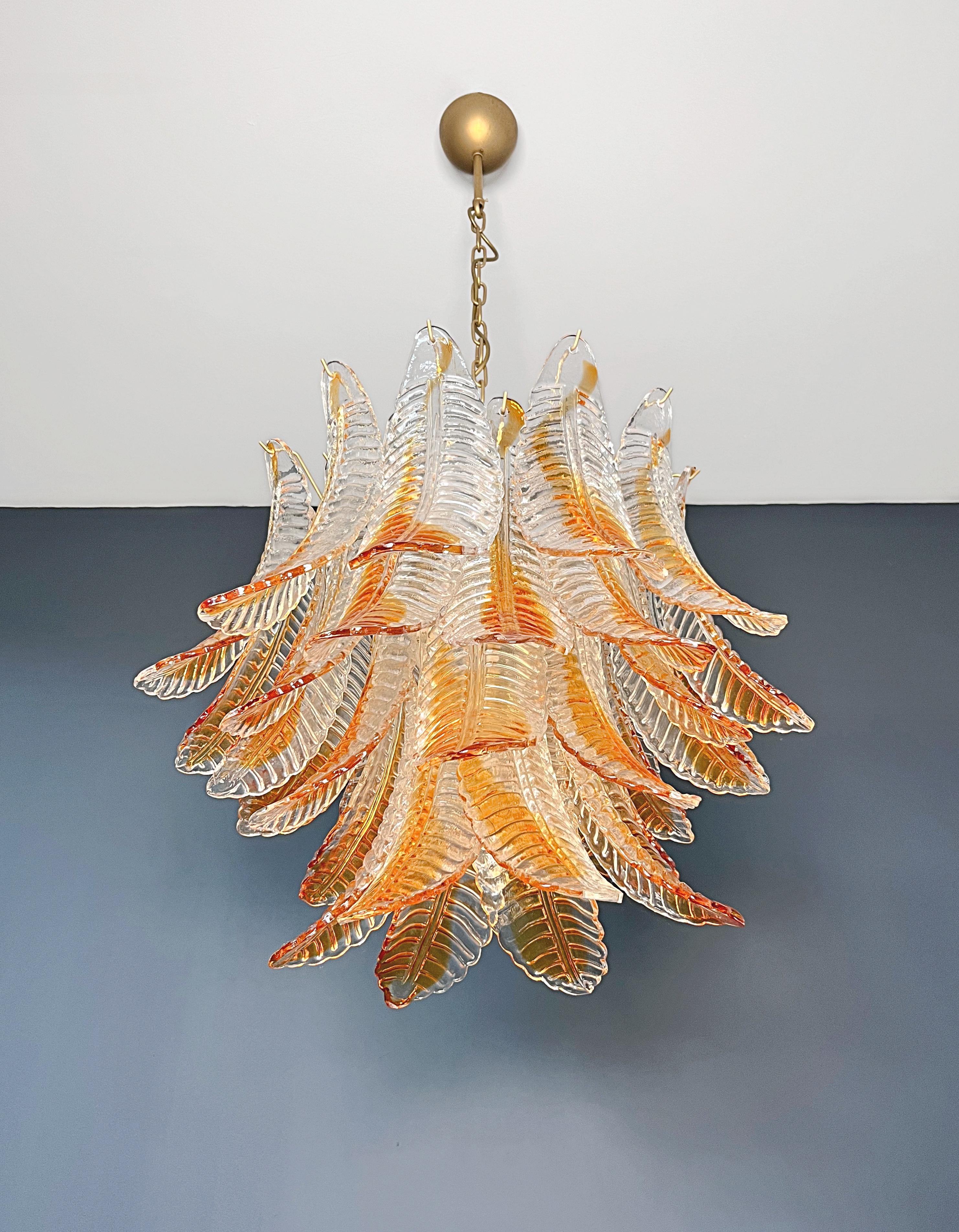 Murano italiano de seis pisos  Lámpara de cristal Felci - 36 vidrios tintados de ámbar en Bueno estado para la venta en Gaiarine Frazione Francenigo (TV), IT