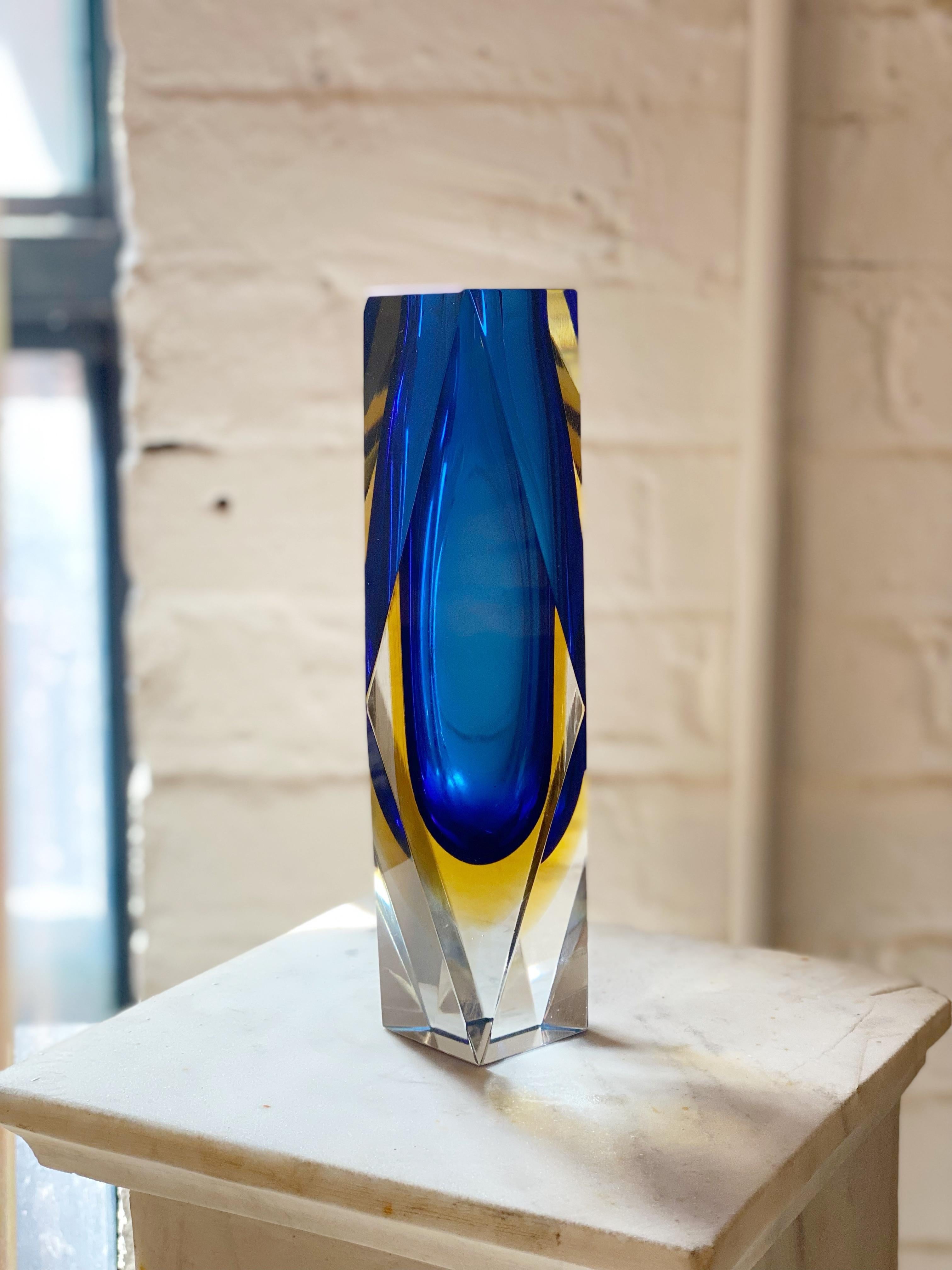 Mid-Century Modern Italian Murano Sommerso Faceted Glass Vase
