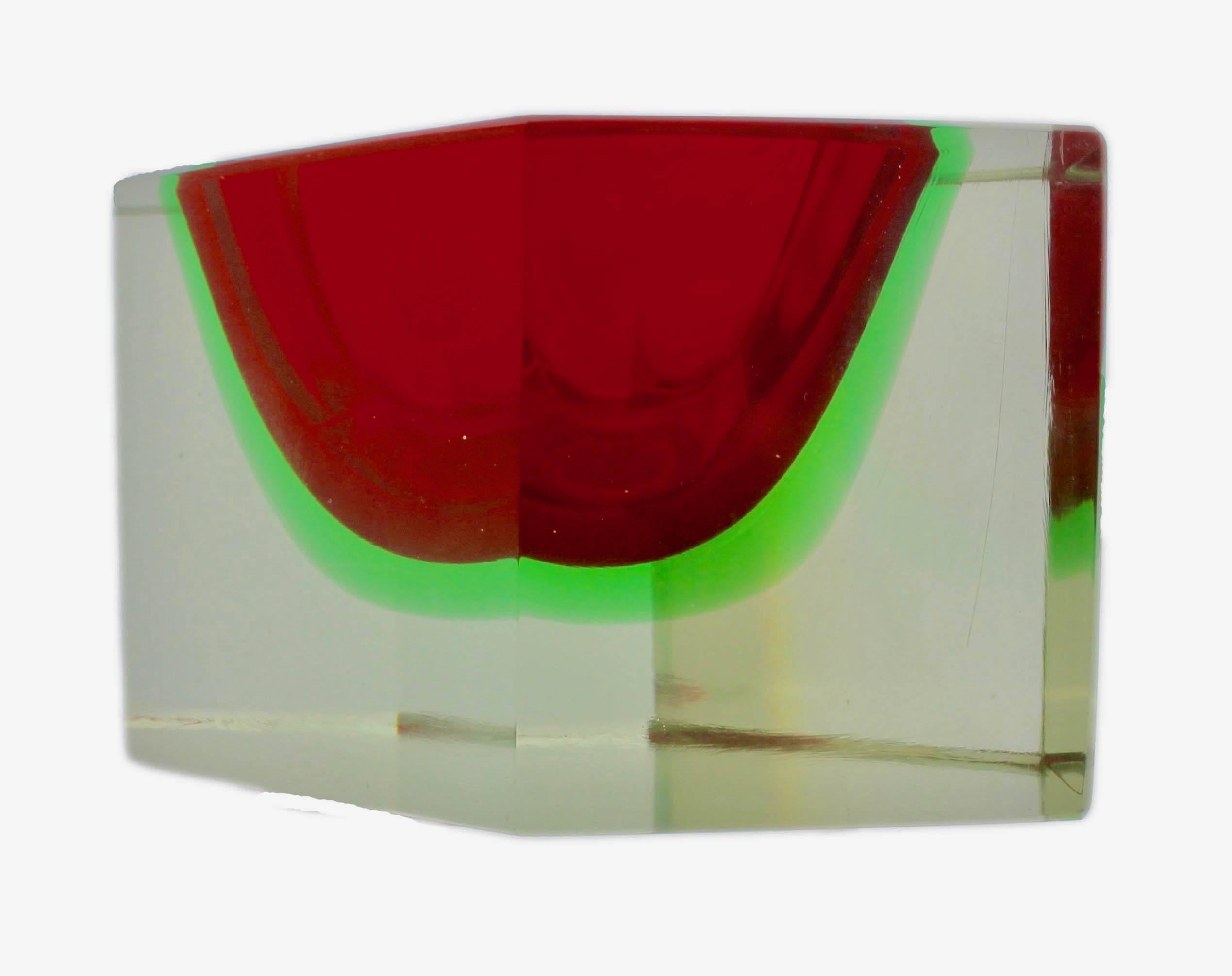 Faceted Italian Murano Sommerso Flavio Poli Glass Vide Poche with Label For Sale