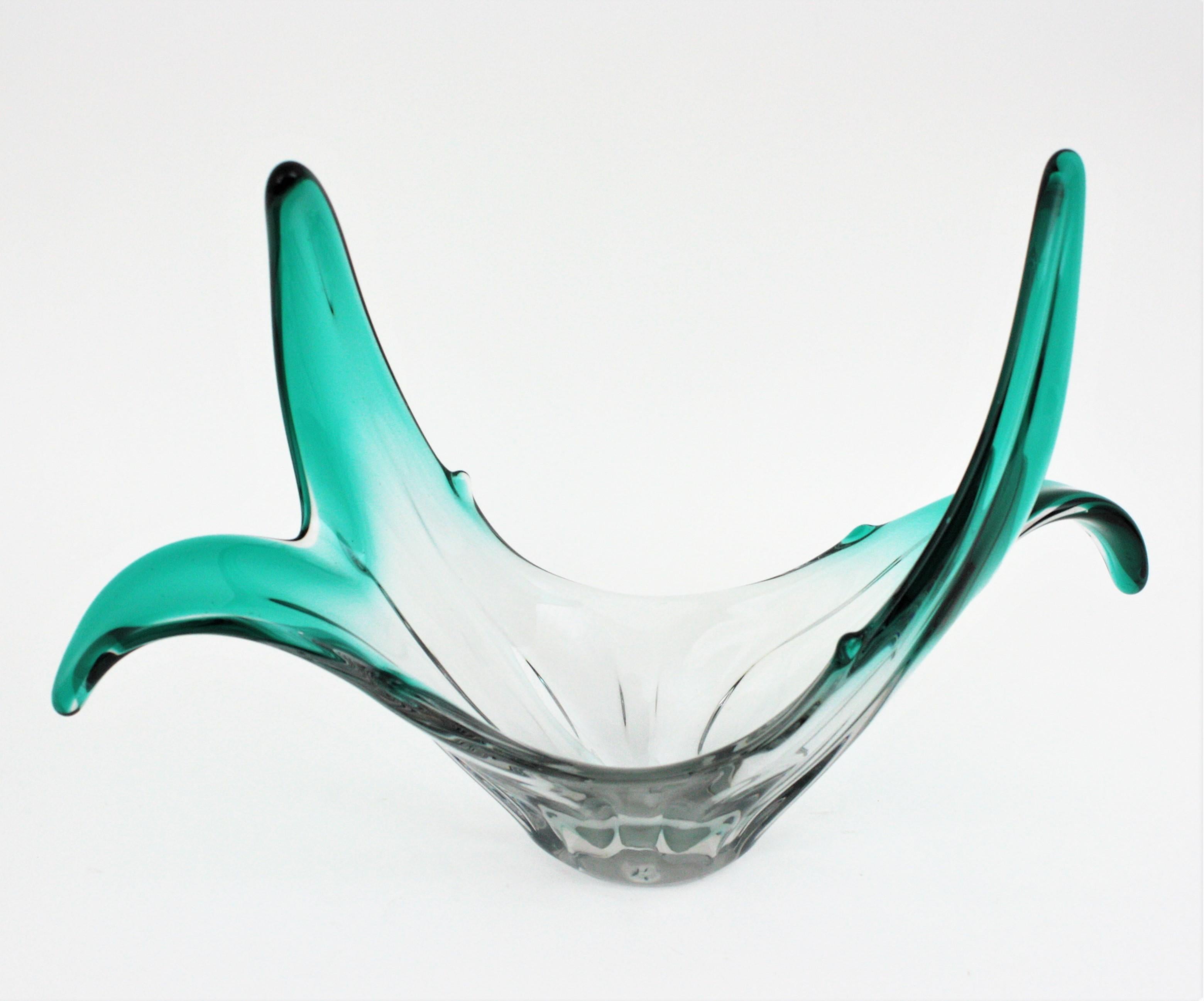 Italian Murano Sommerso Green Clear Art Glass Centerpiece Vase For Sale 4