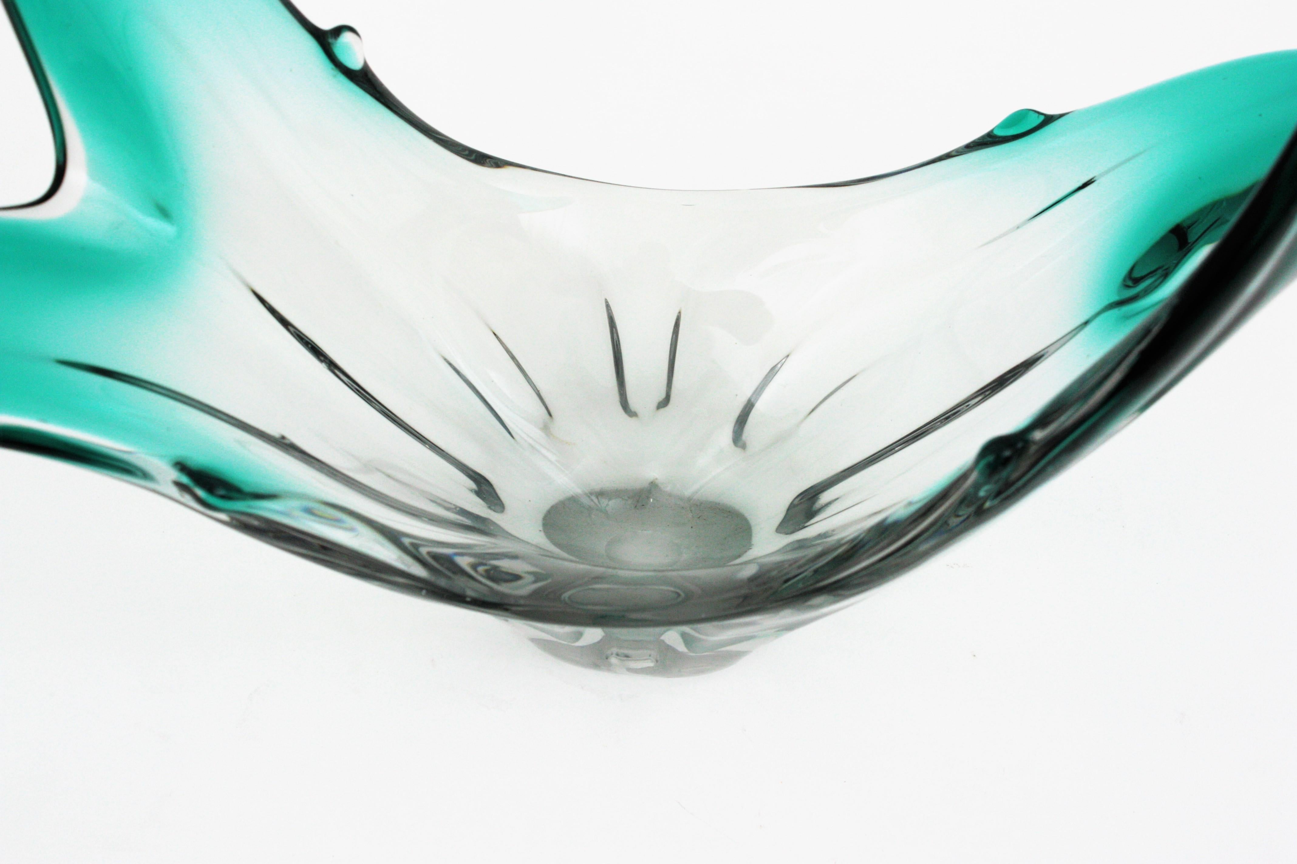 Italian Murano Sommerso Green Clear Art Glass Centerpiece Vase For Sale 6