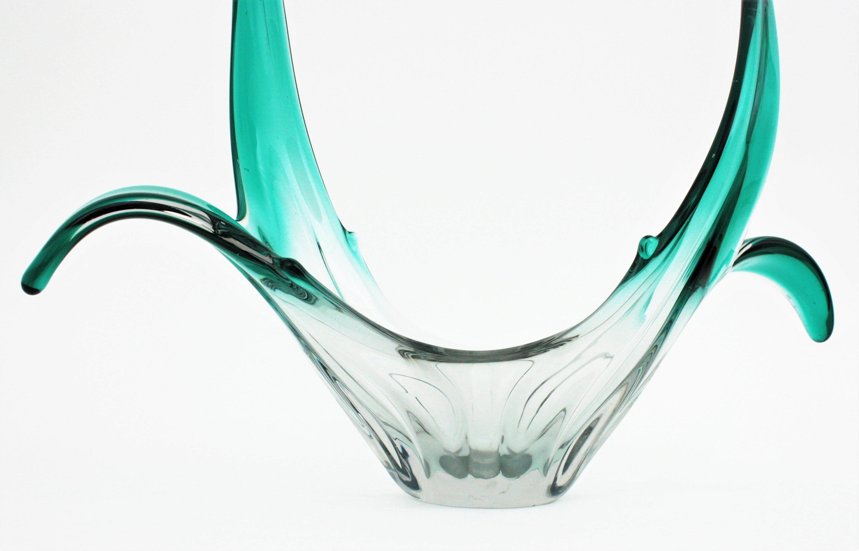 Italian Murano Sommerso Green Clear Art Glass Centerpiece Vase For Sale 1